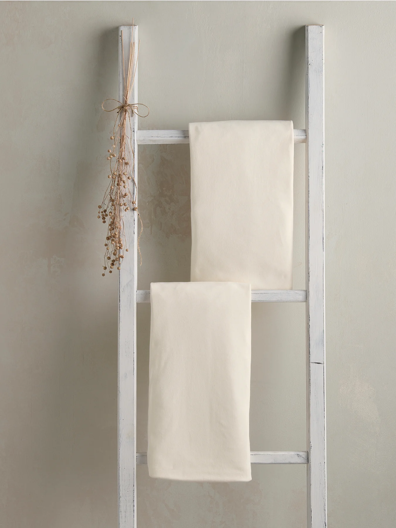 2 Cot Bed Fitted Sheets - Image 4