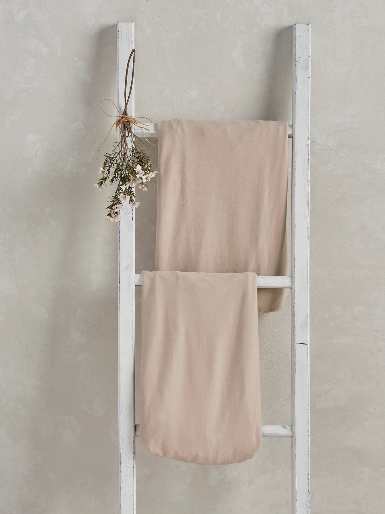 2 Cot Bed Mocha Fitted Sheets - Image 4