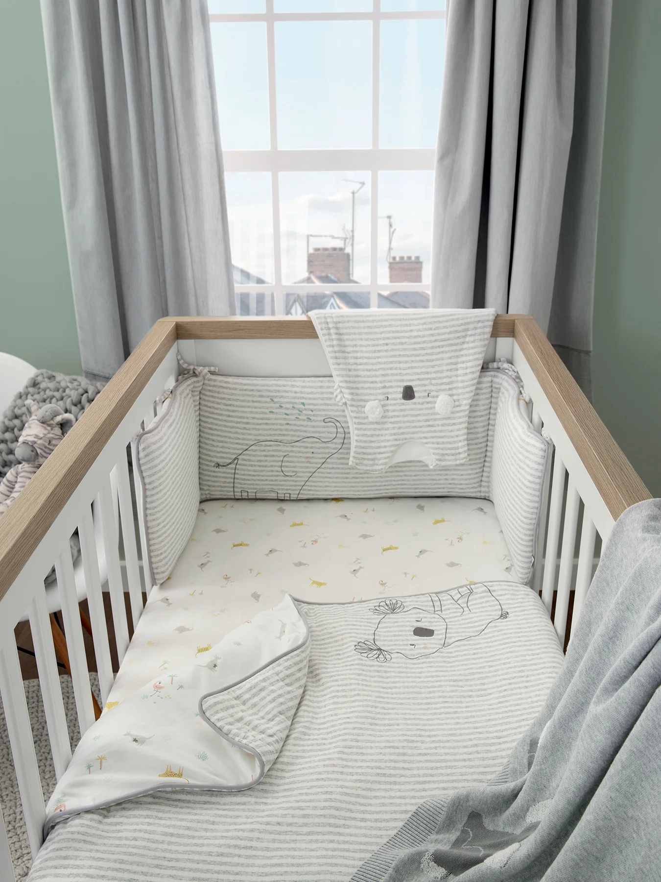 Knitted Blanket Koala Print - Image 3