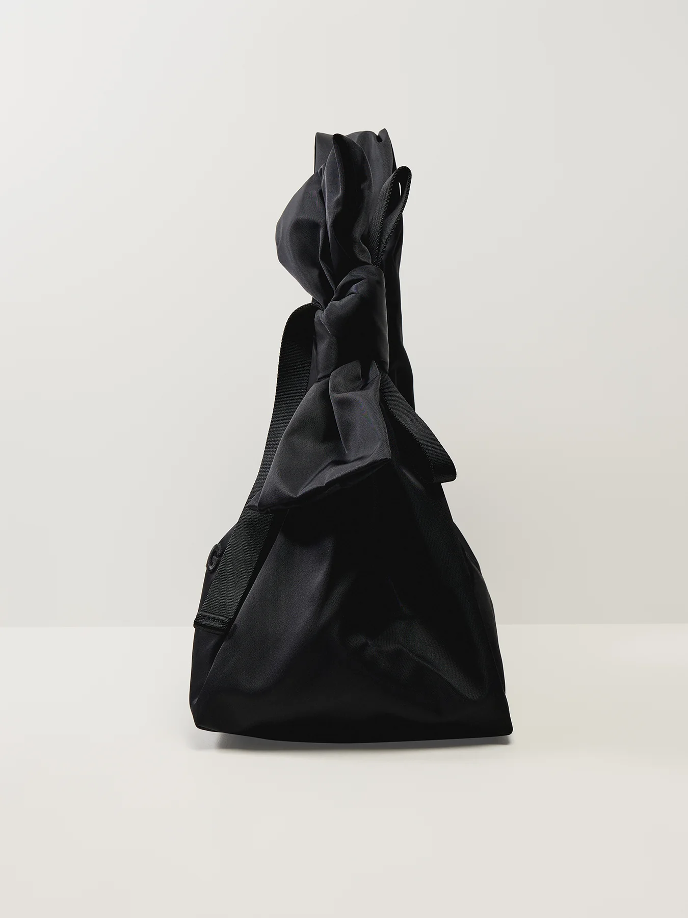 The Bow Nylon Sack Bag Black - Image 4