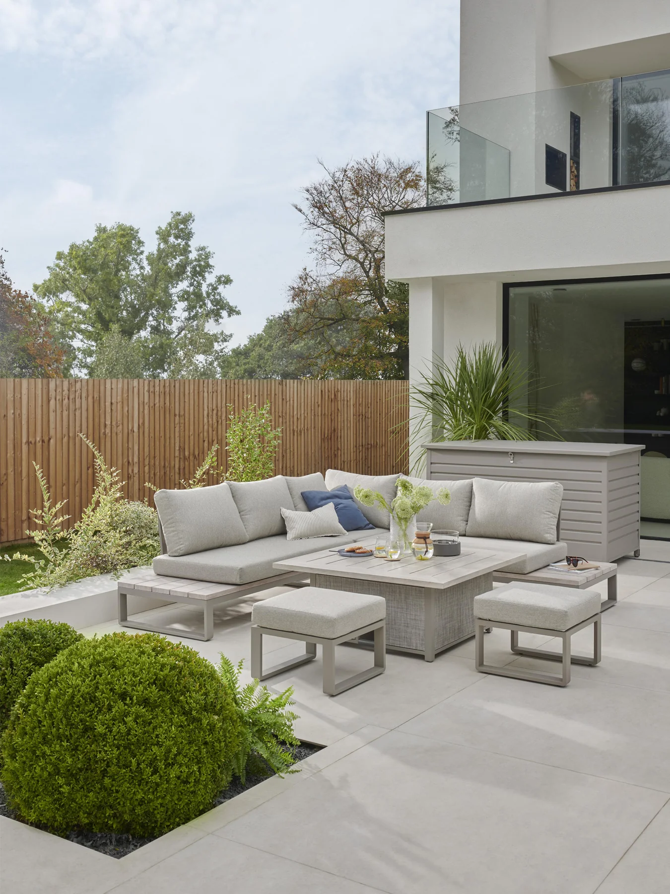 Marina Corner Lounge Set with Adjustable Table - Image 4