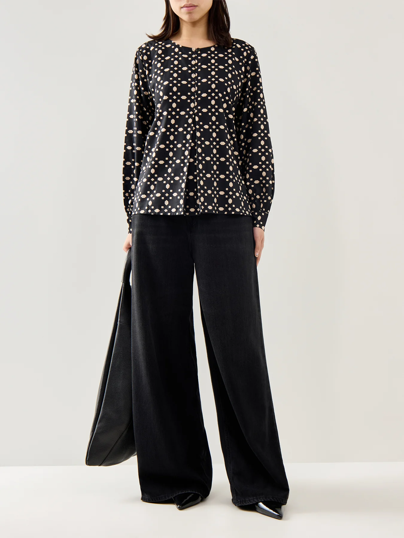 MaDoella Print Long Sleeve Top Black - Image 2