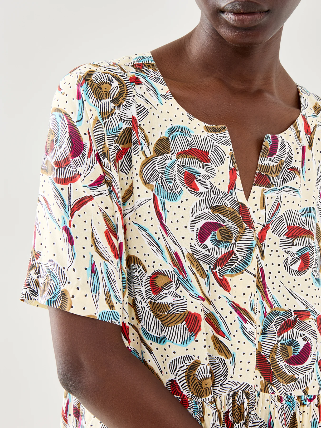 Neolina 1/2 Sleeve Printed Dress - Image 3