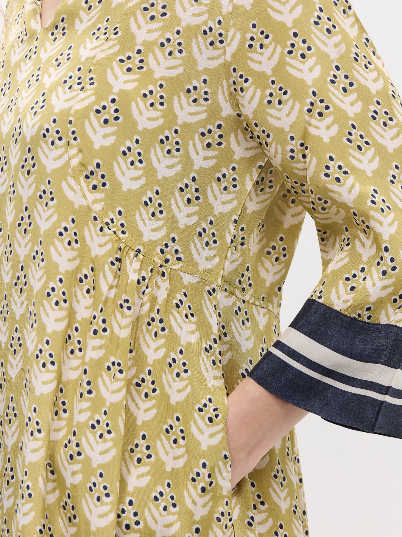 Norberta 3/4 Sleeve Dress - Image 3