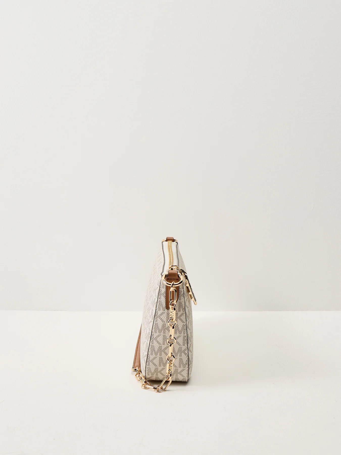 Empire Signature MD Chain Pouchette - Image 4