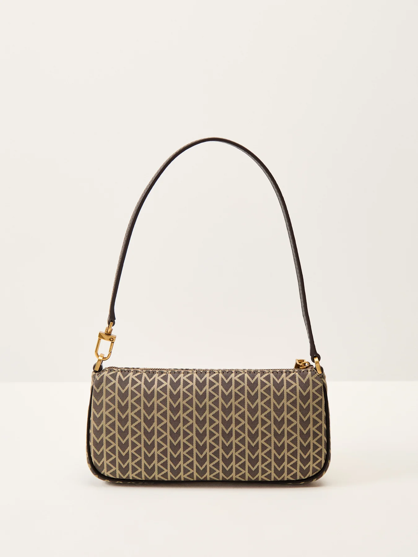 Zoe 2000 Signature SM Conv Pouchette - Image 3