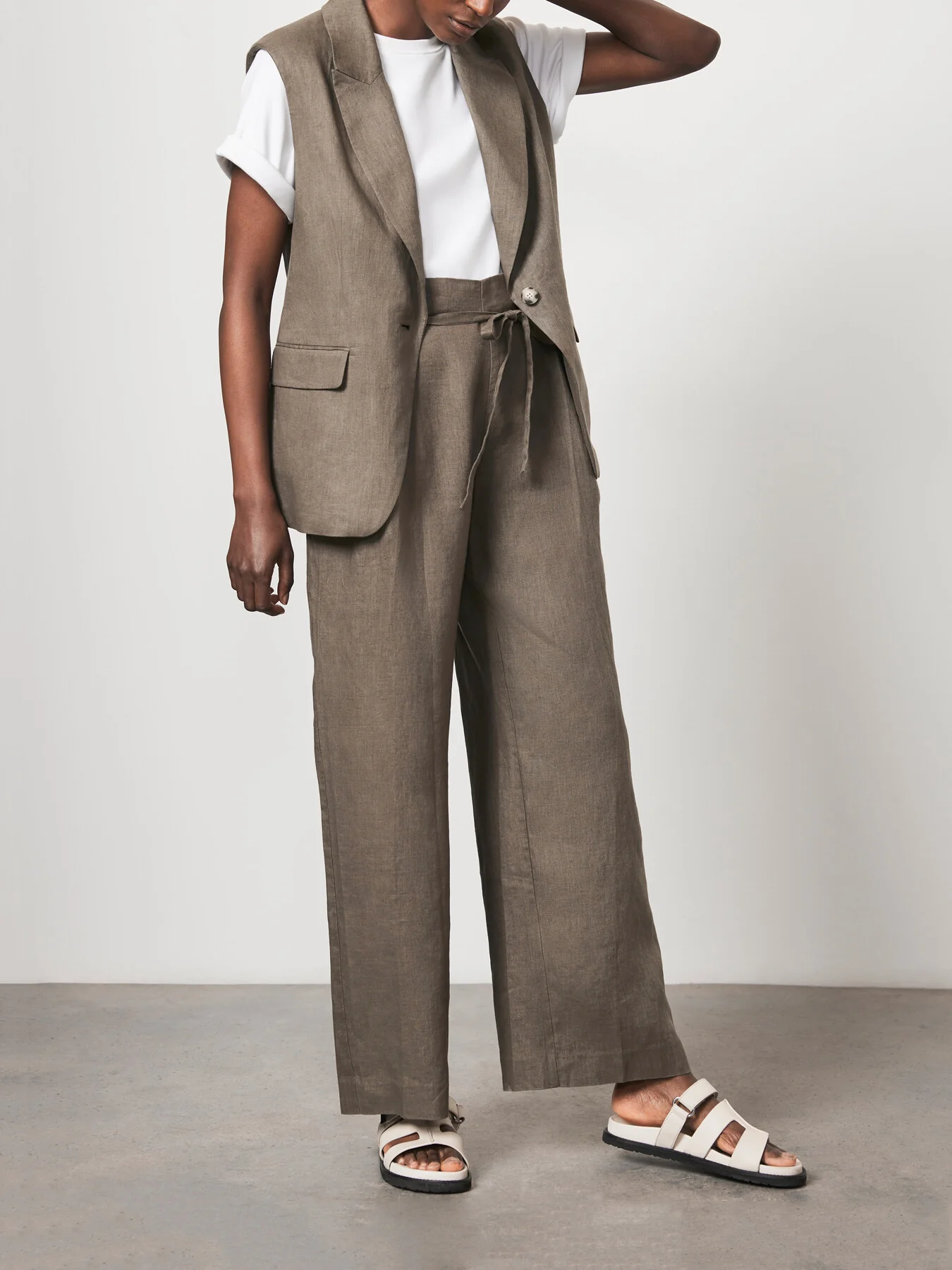 Linen Belted Trousers - Image 4