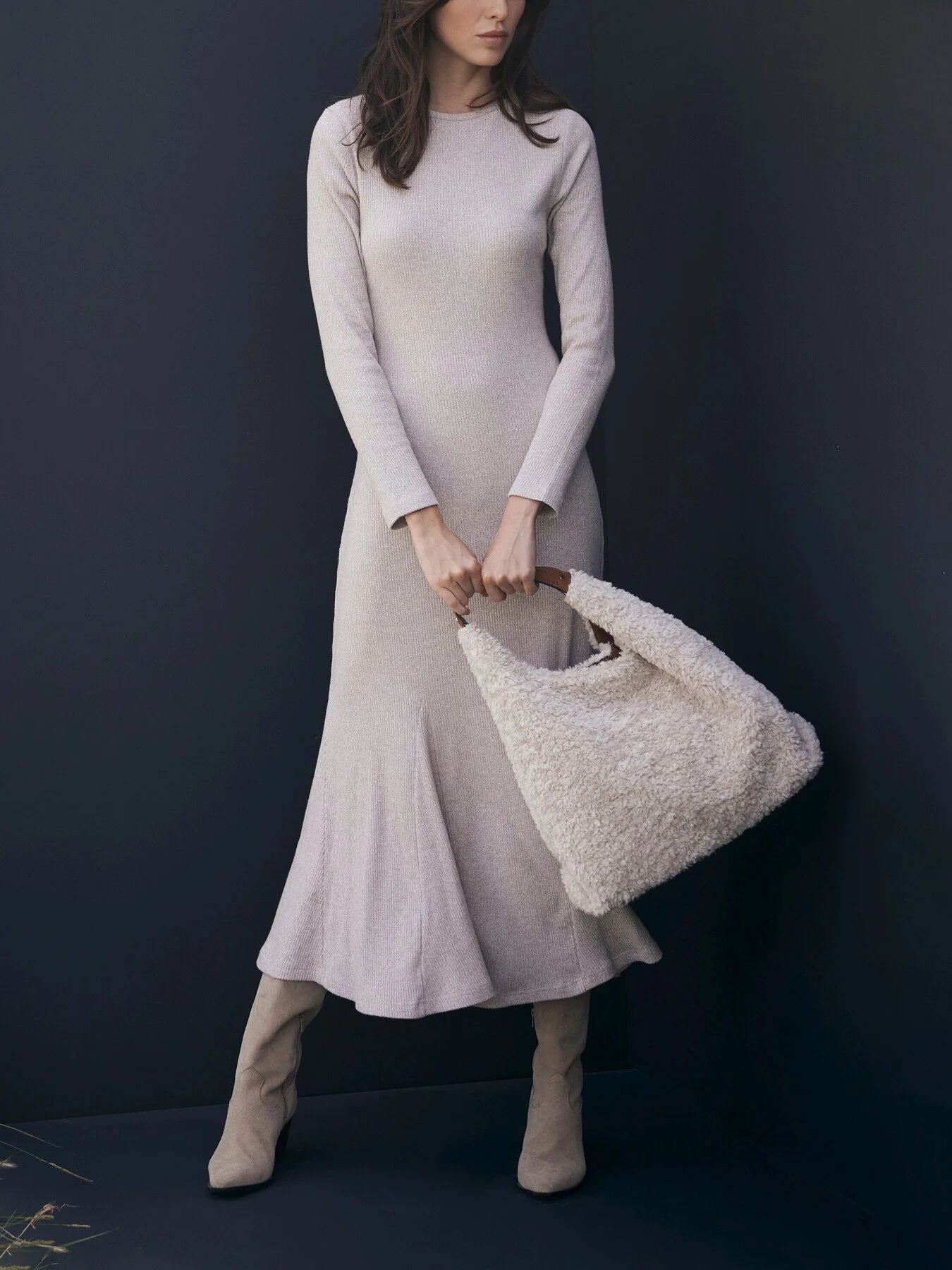 Cosy Ribbed Jersey Midi Dress - Image 3