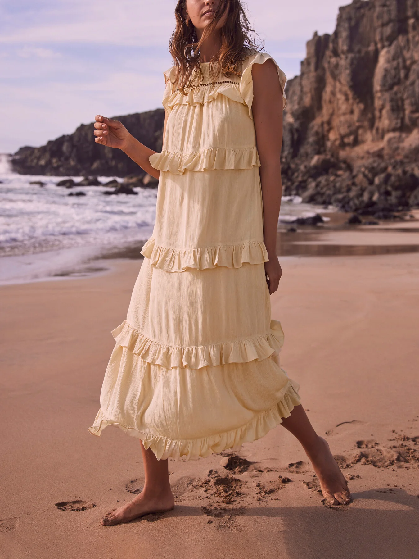 Tiered Ruffle Midi Dress - Image 3