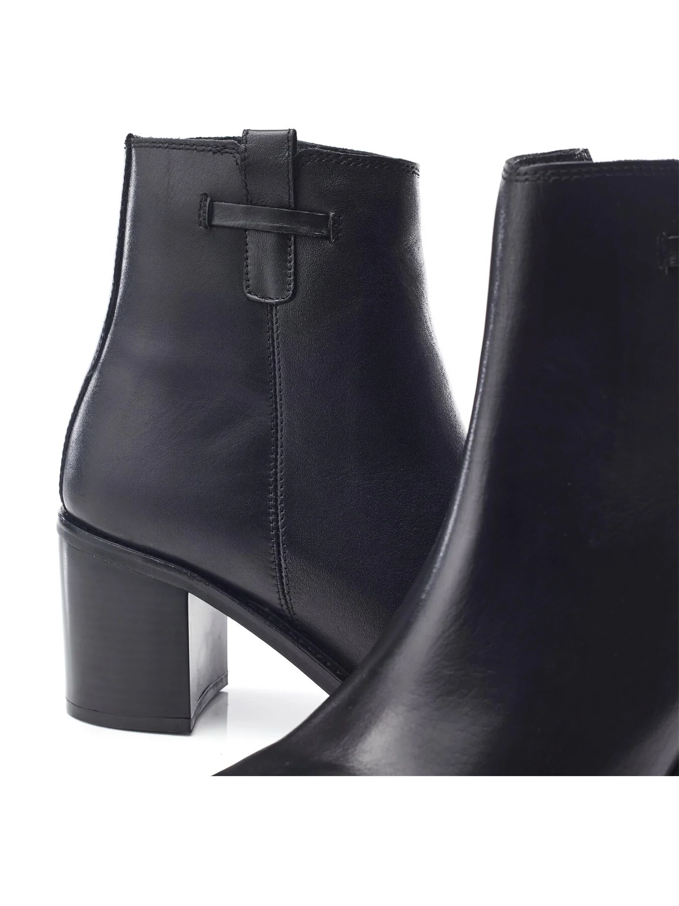 B.Hermoine Leather Boots - Image 4