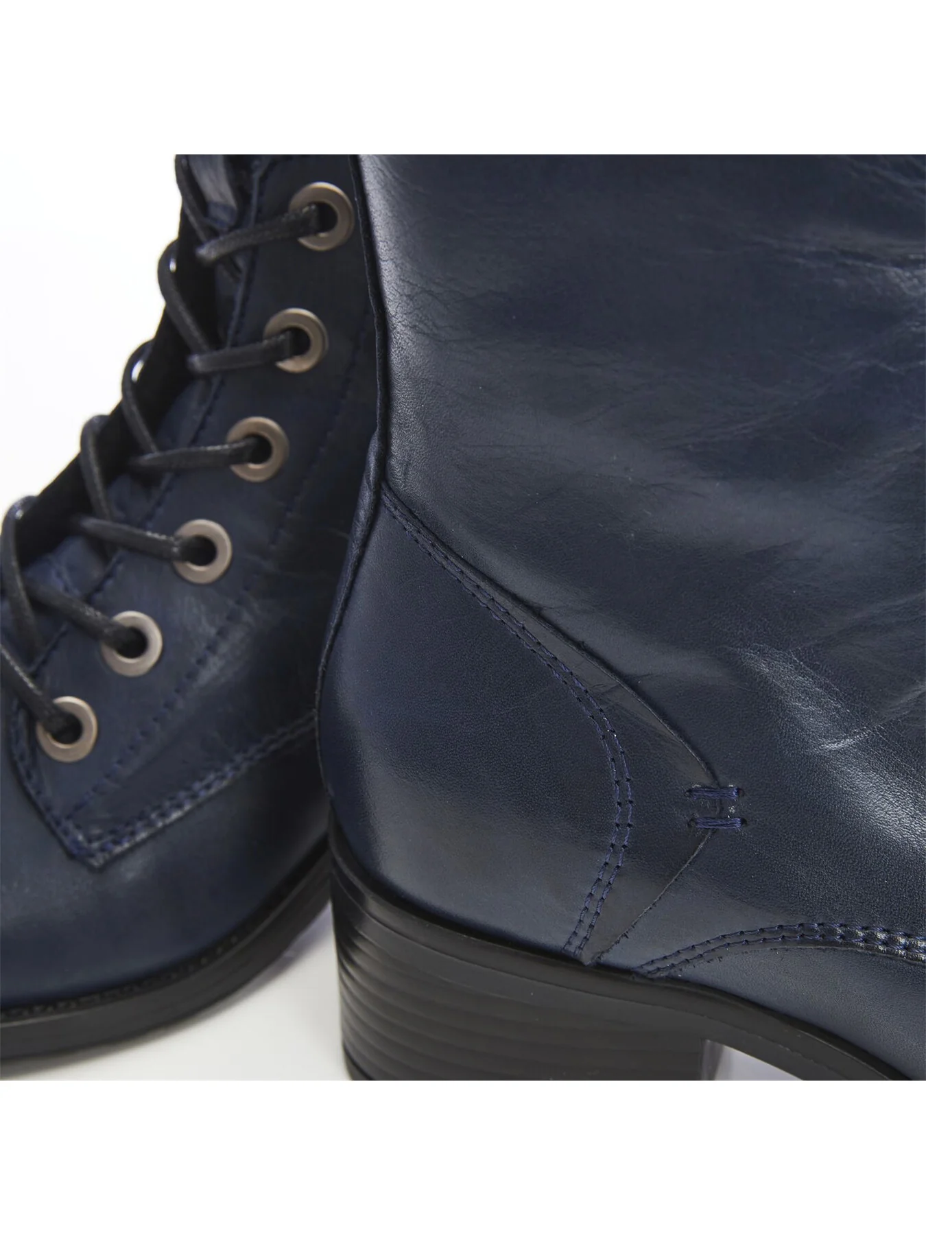 Bezzie Leather Boots - Image 5