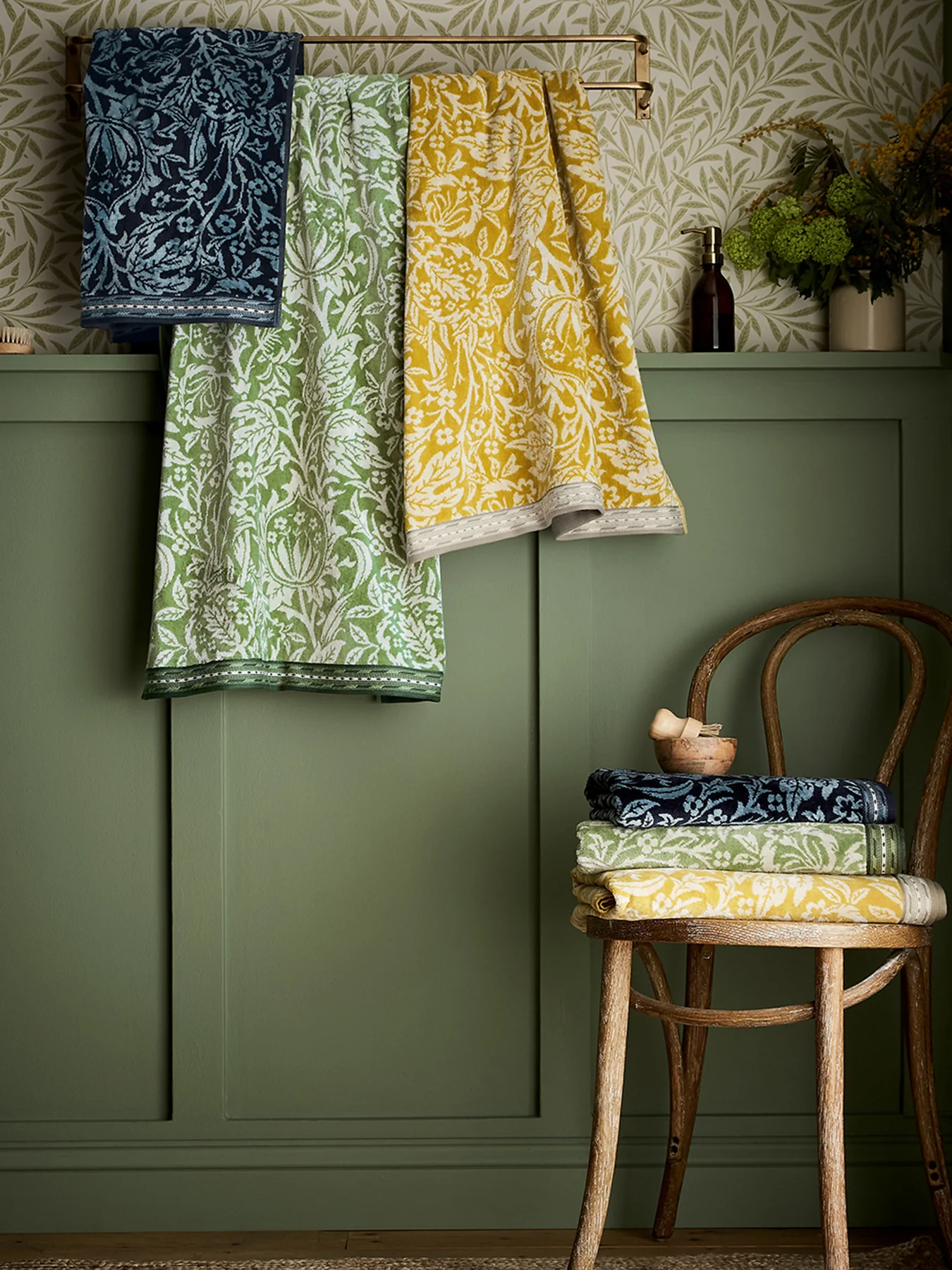Herbal Elmcote Bath Towel - Image 3