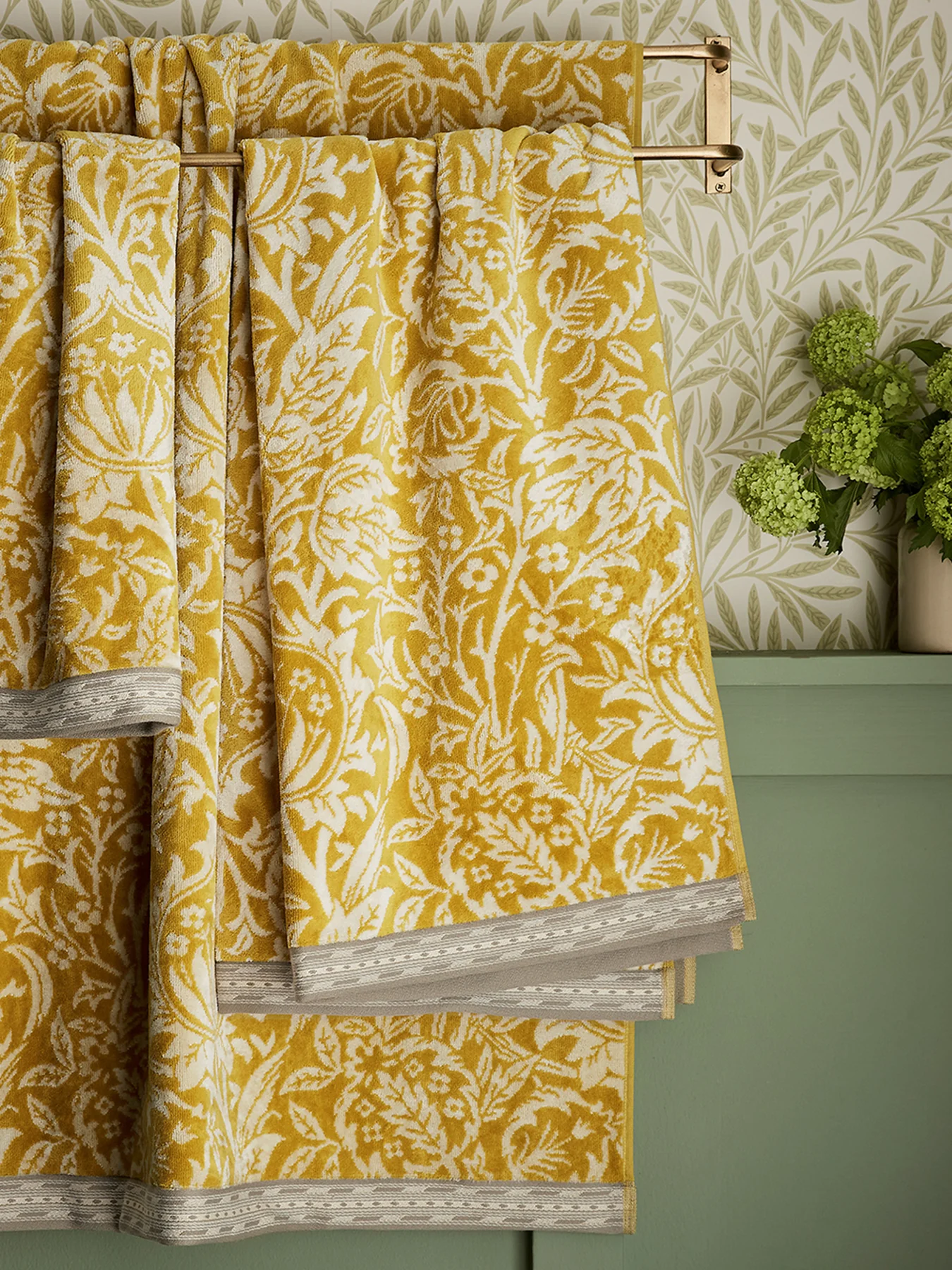 Sunflower Elmcote Hand Towel - Image 2