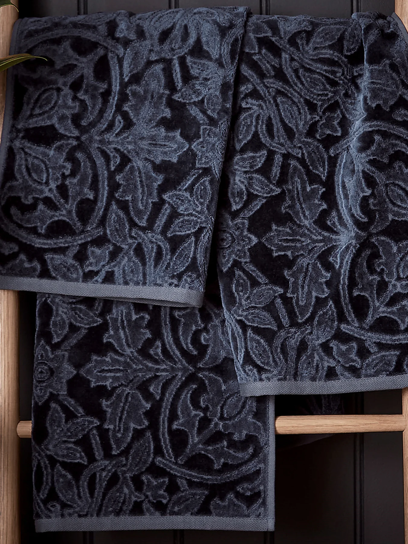 St James Blue Hand Towel - Image 2