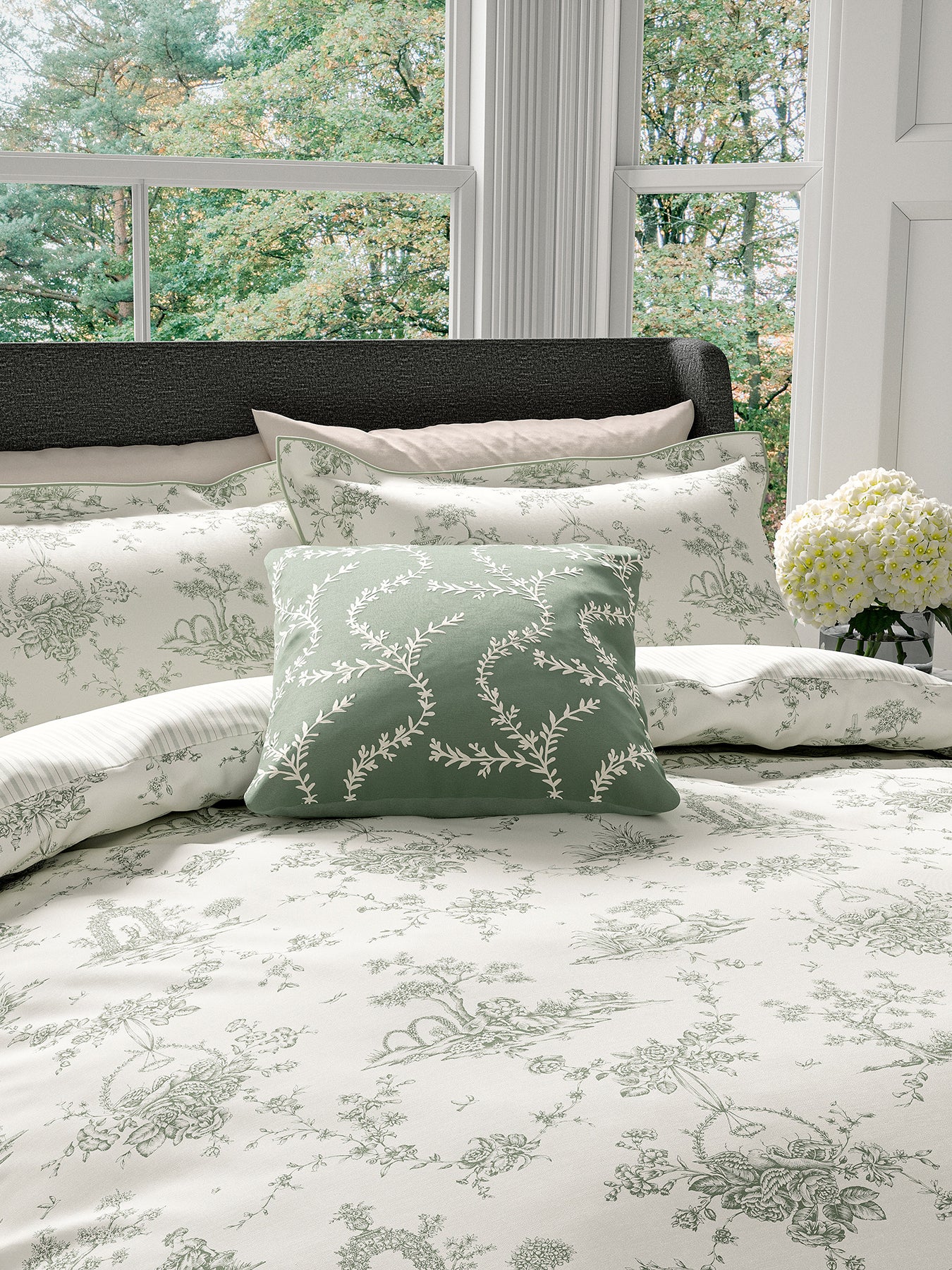 Honeysuckle and Tulip Heritage Duvet Cover Set Olive Green - Image 4