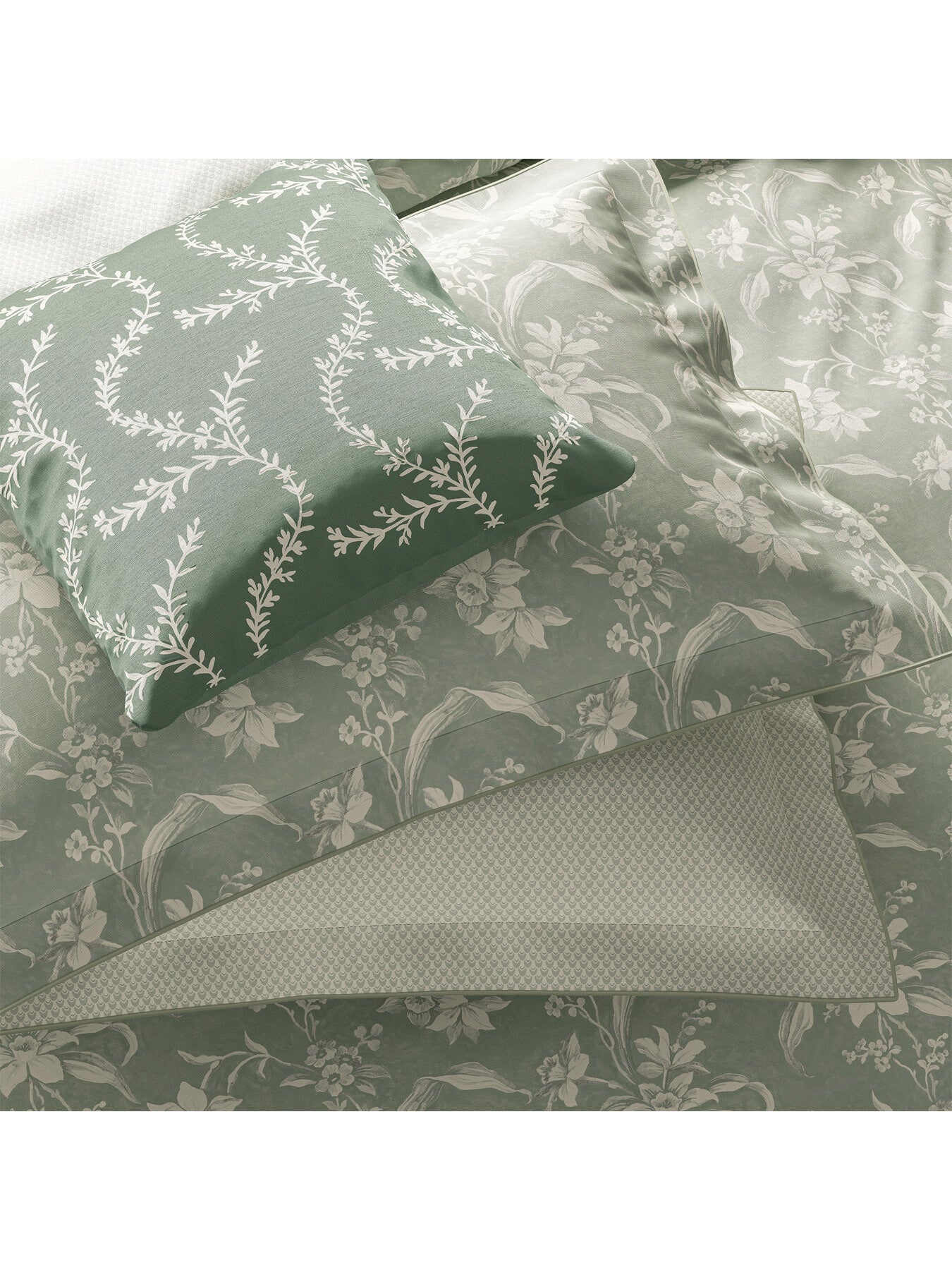 V&A Chikan Cushion - Image 2