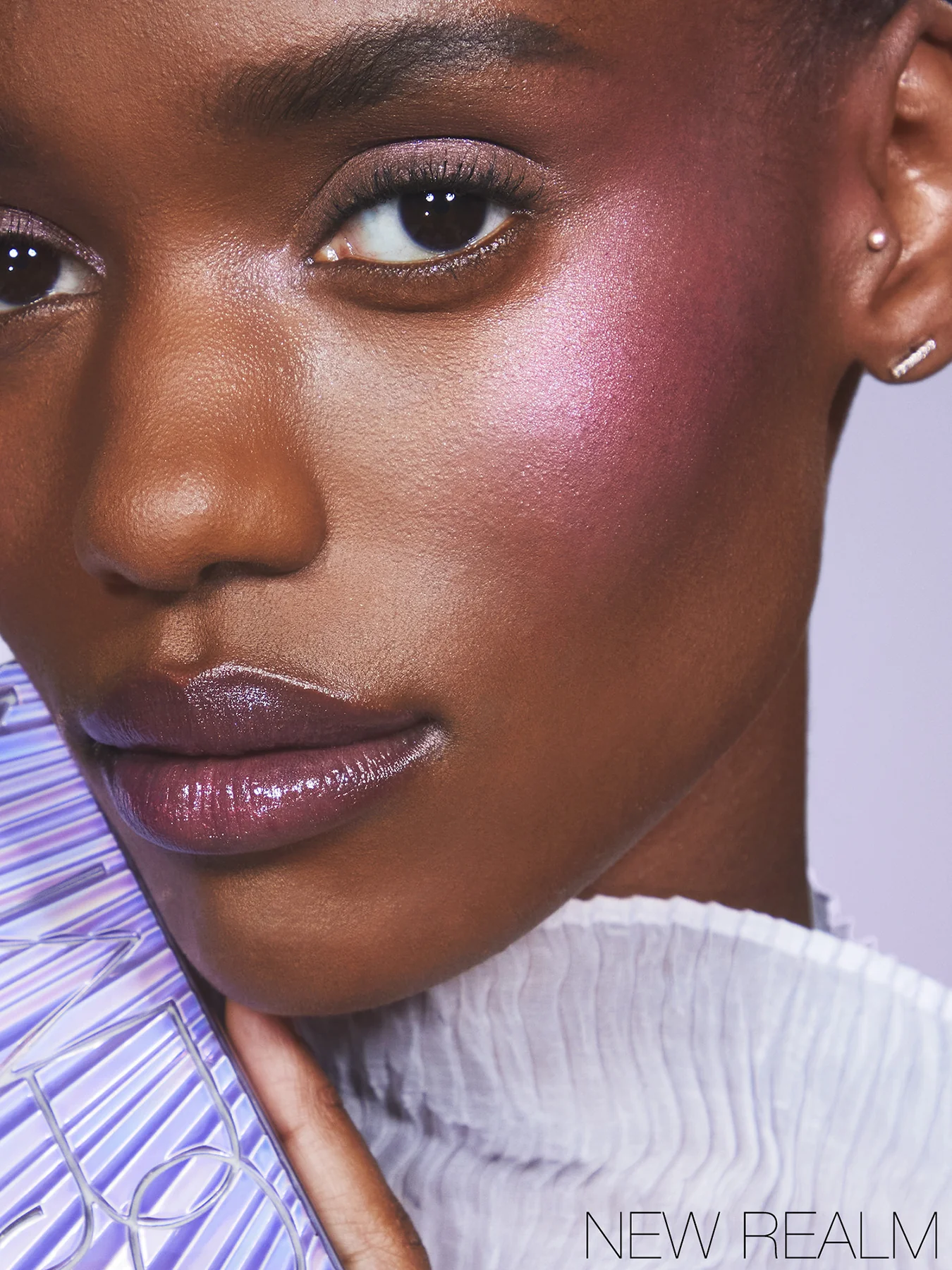 Iris Van Herpen Ethereal Aura Blush Palette - Image 2