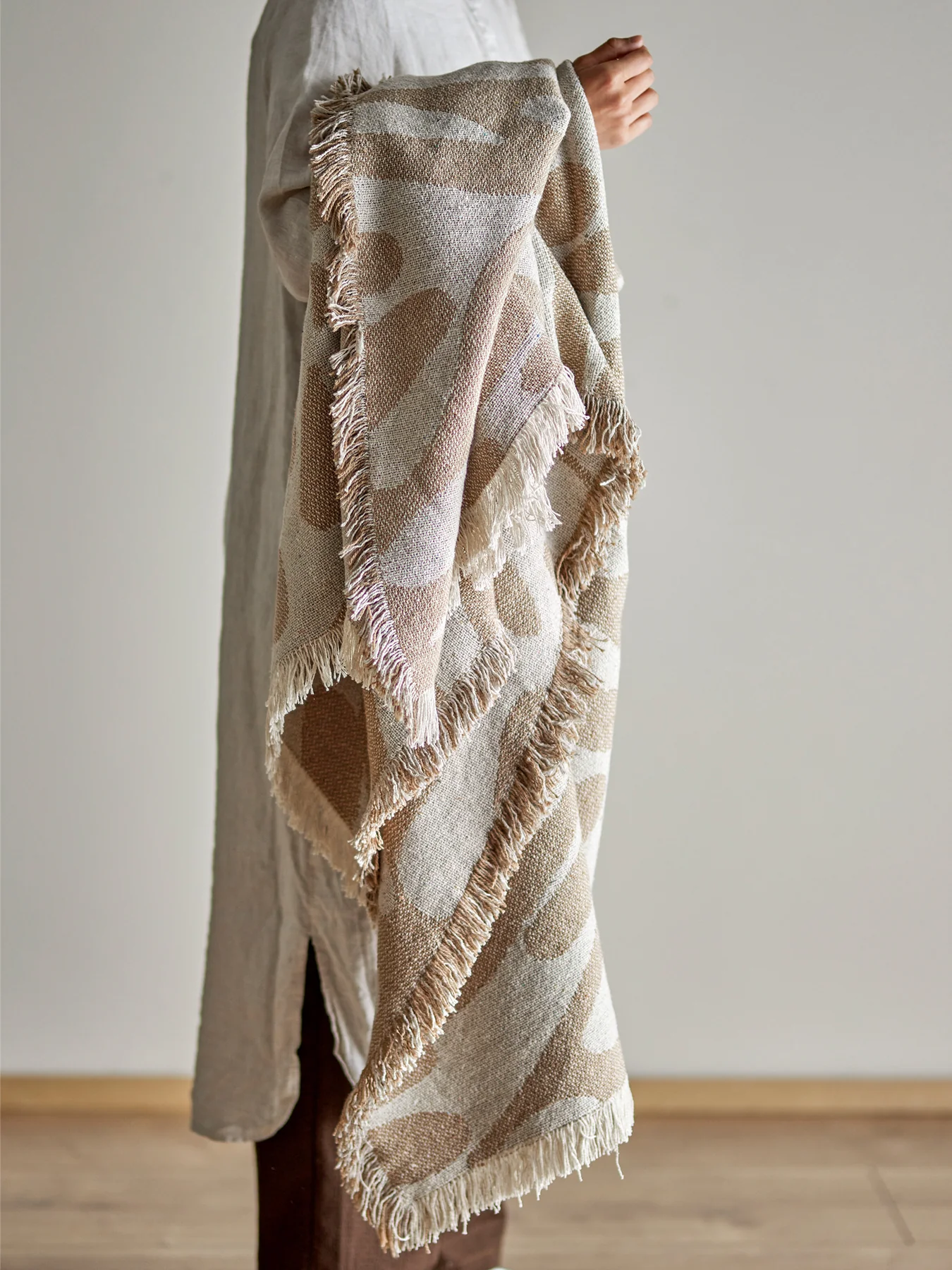 Alk Throw L160xW130cm - Image 4