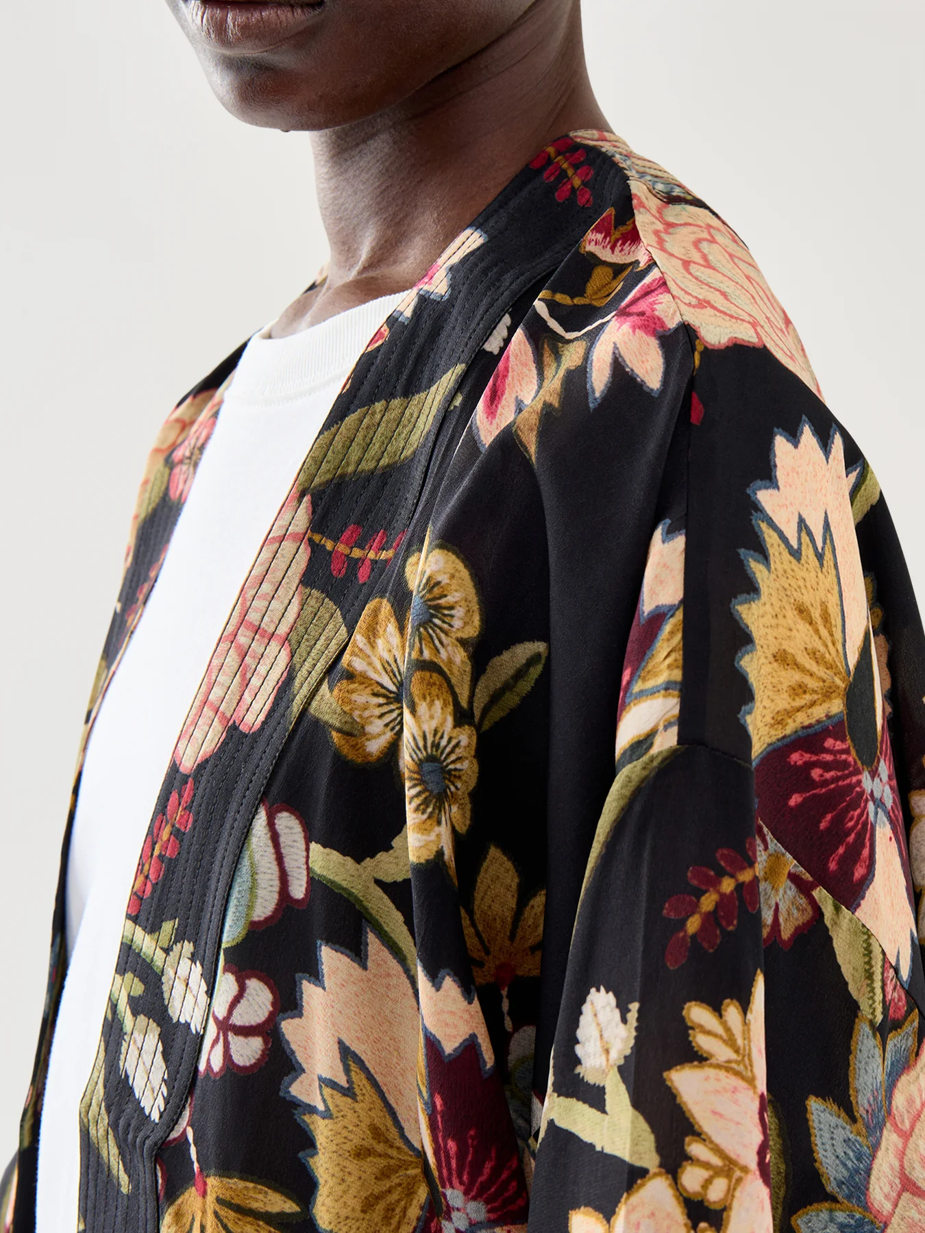 Crepe Kimono Jacket - Image 3