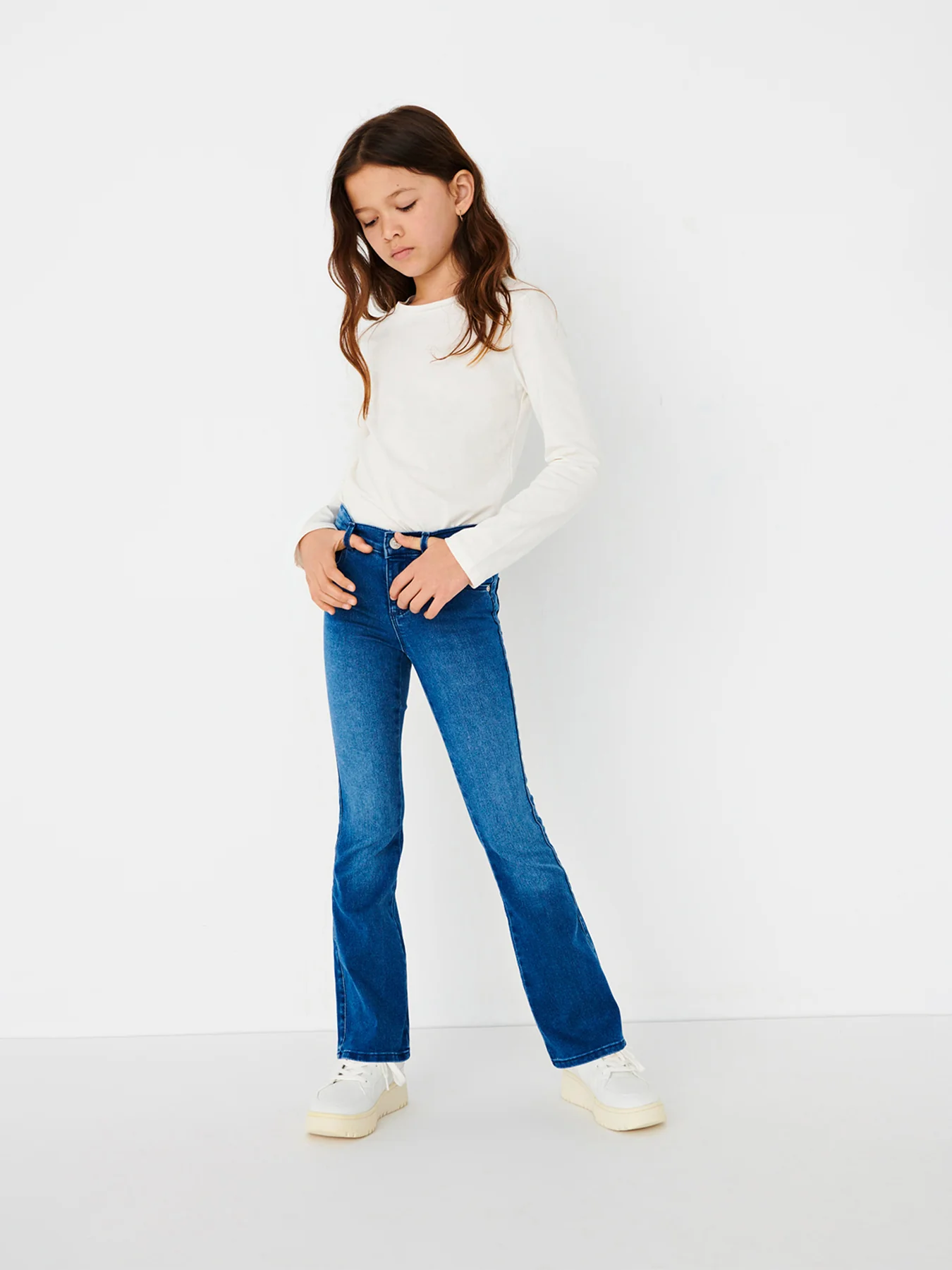 Royal Life Reg Flared Medium Blue Denim - Image 2