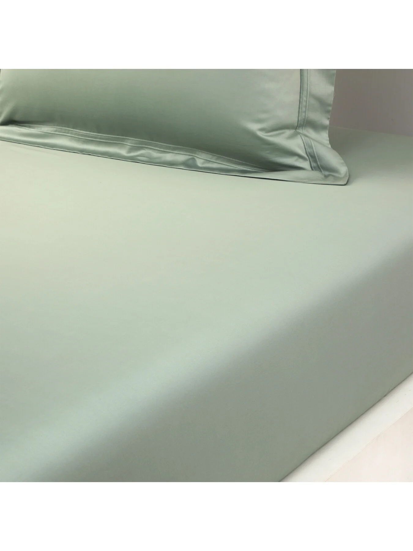 Triomphe Fitted Sheet - Image 3