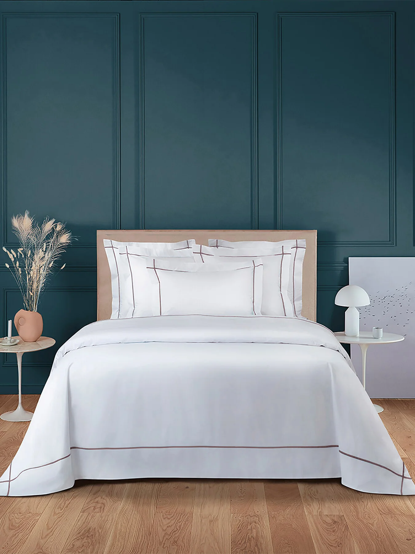 Athena Iris Standard Oxford Pillowcase - Image 4