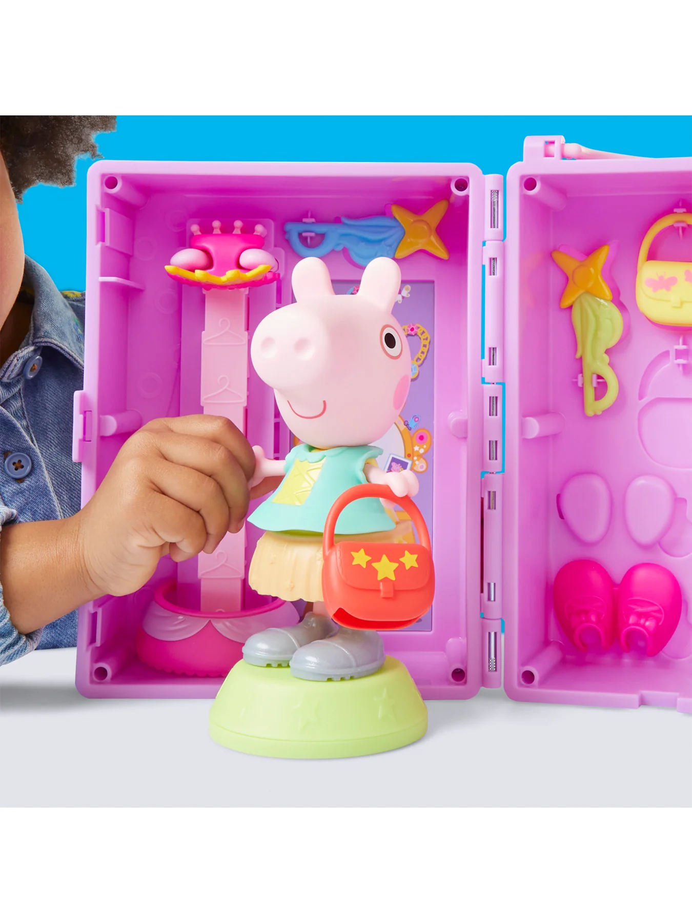 Peppa Pig Dress Up Wardrobe Playset - Image 2