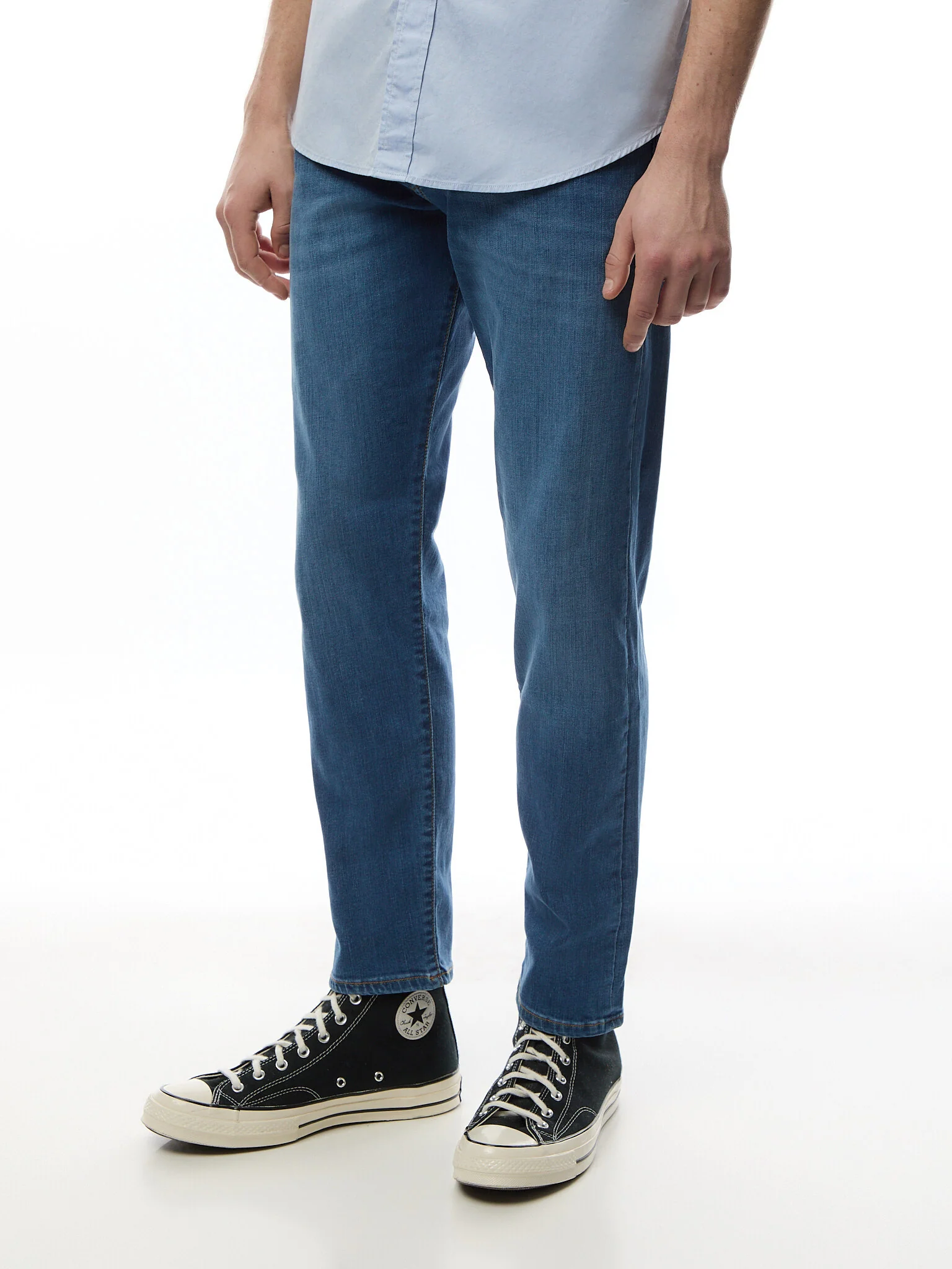 Tapered Fit Jeans Mid Wash - Image 4