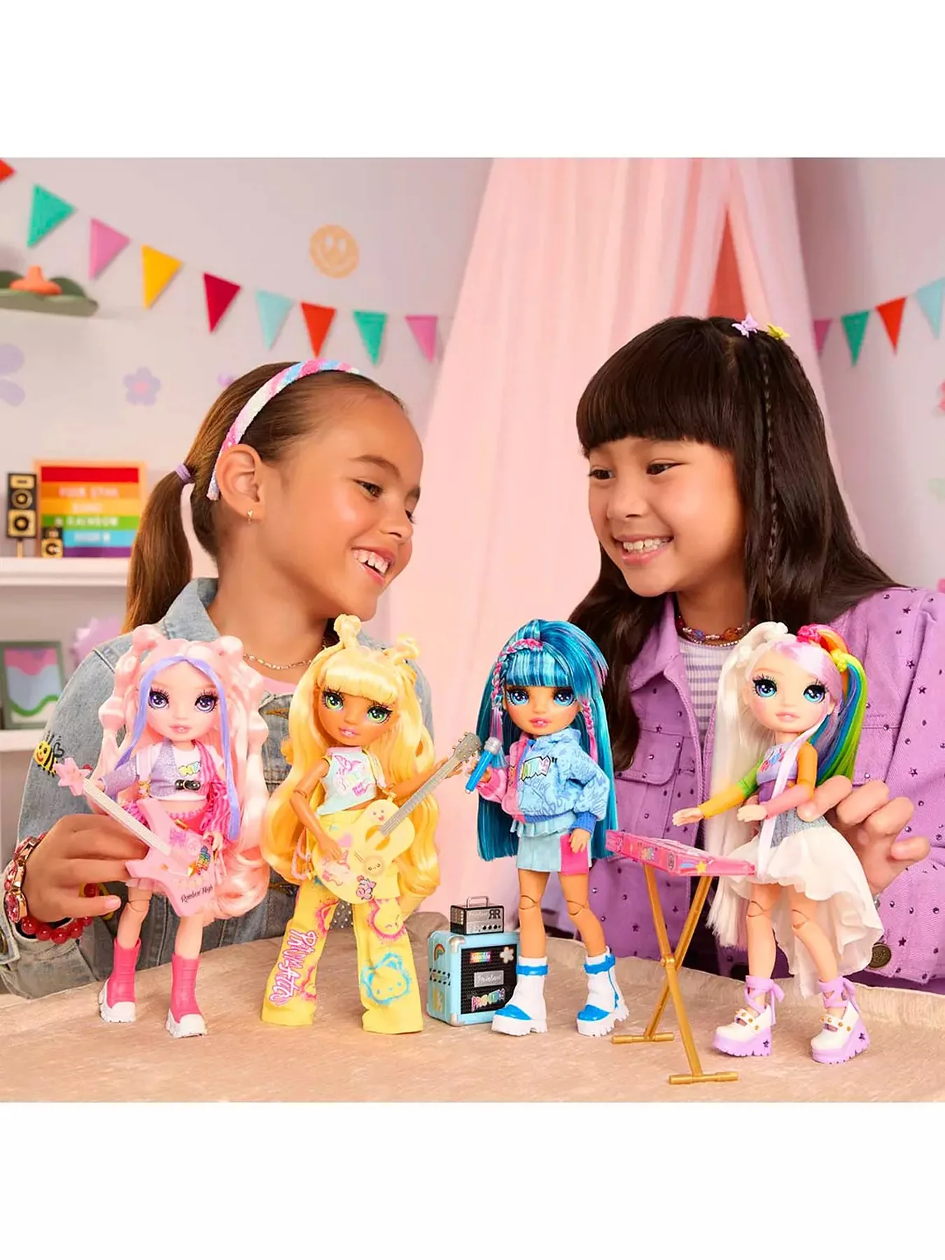 Rainbow High Junior Fashion Doll - Image 2