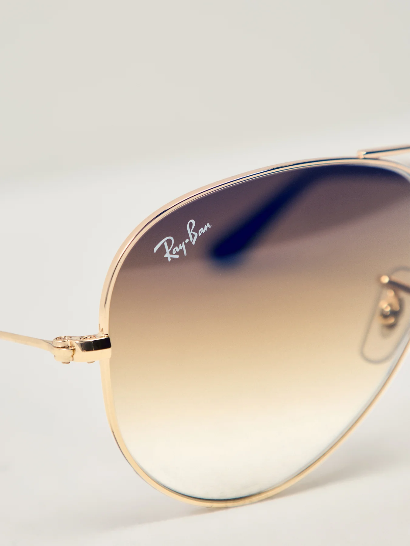 RB3025 Aviator Sunglasses - Image 3
