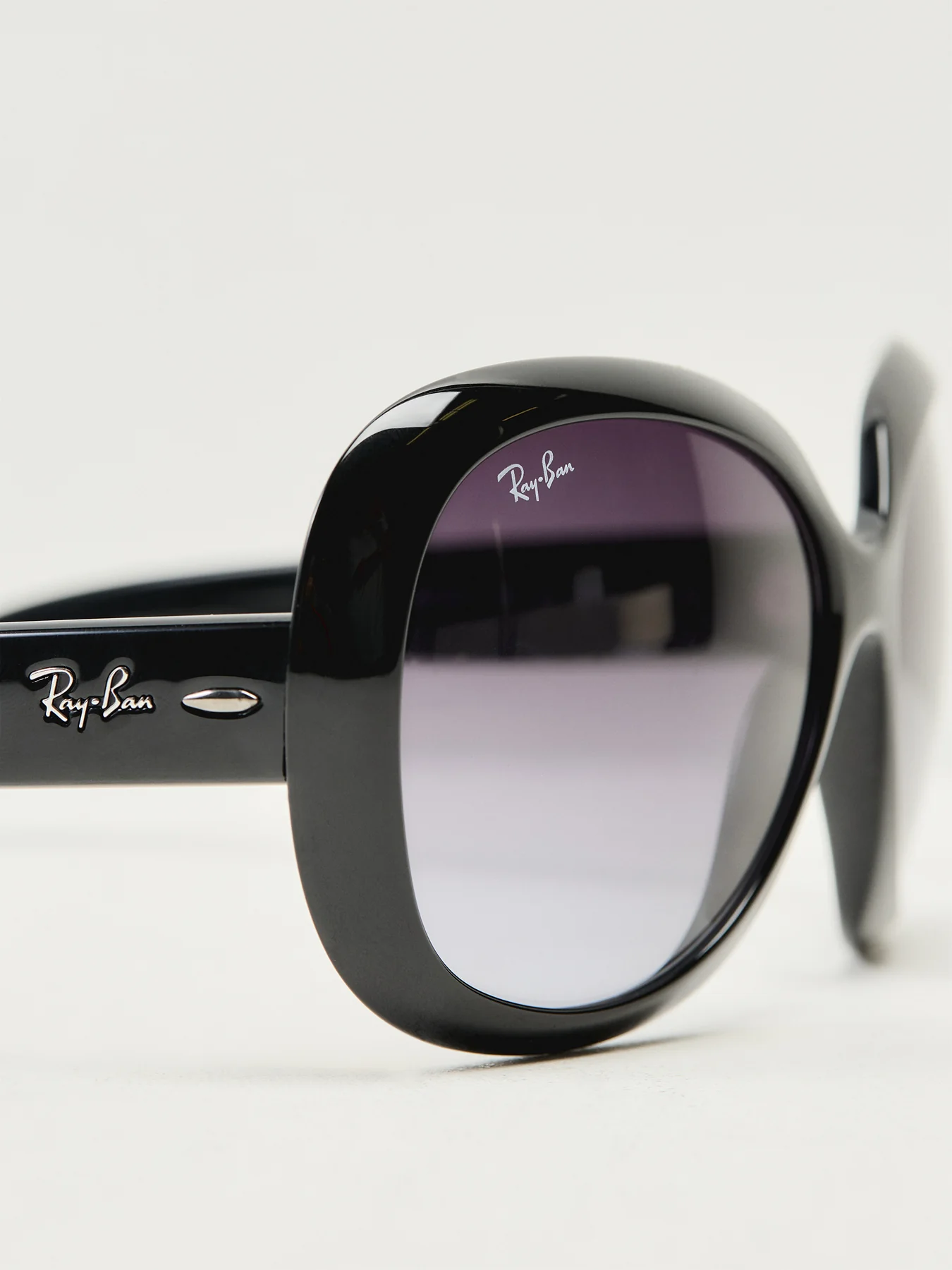 RB4098 Jackie Ohh II Sunglasses - Image 5