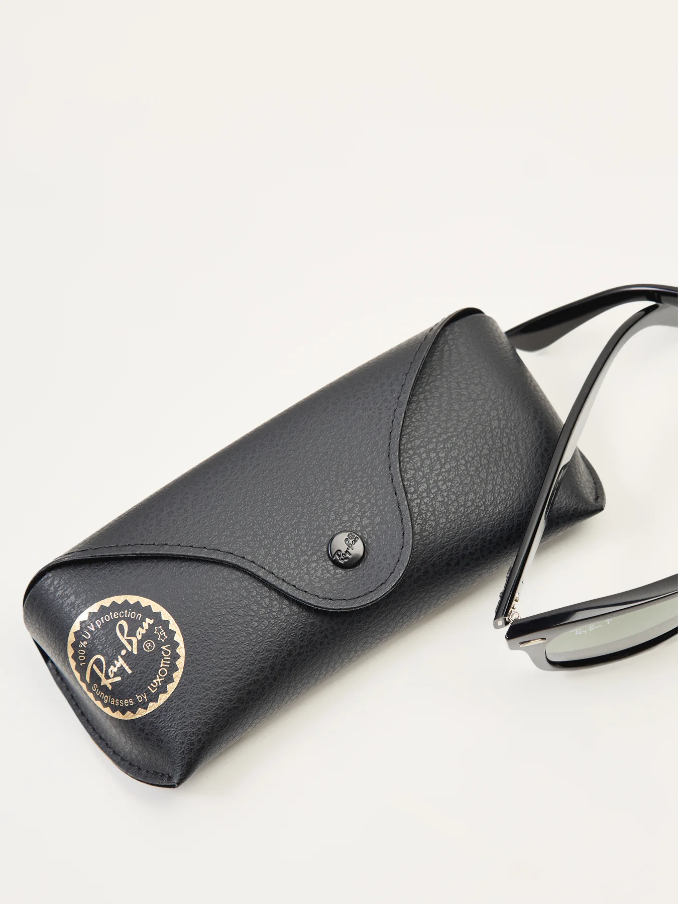 RB4340 Wayfarer Ease Sunglasses - Image 3