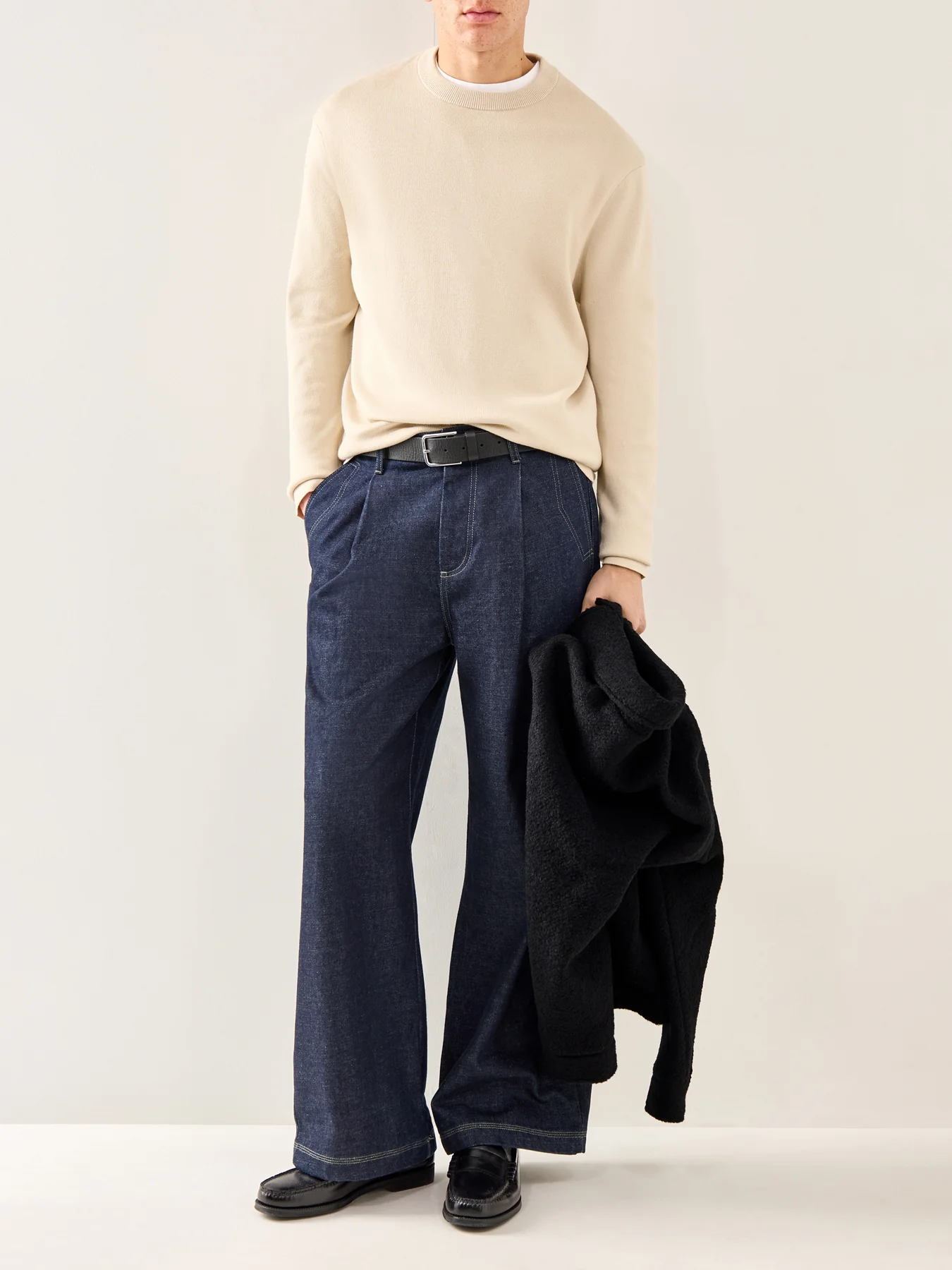 Teller Relaxed Crew Neck Sweatshirt Oatmeal - Image 2
