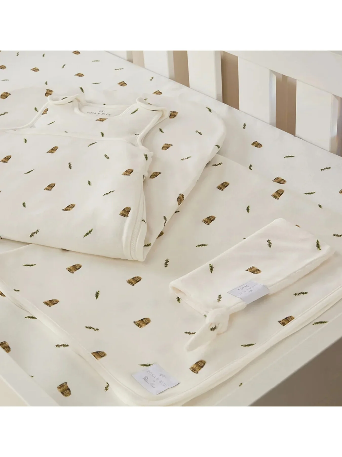 Cot Bed Starter Bedding Bundle - Image 3