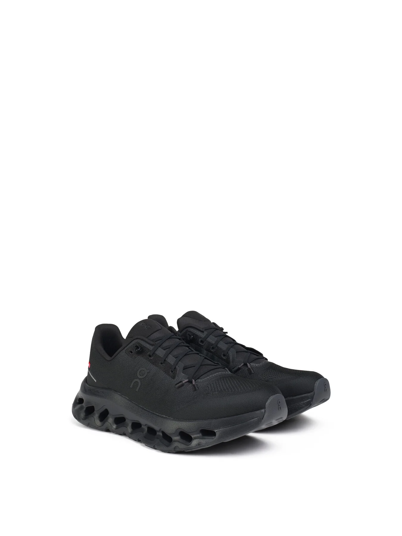 ON Cloud Tilt Trainers - Image 2