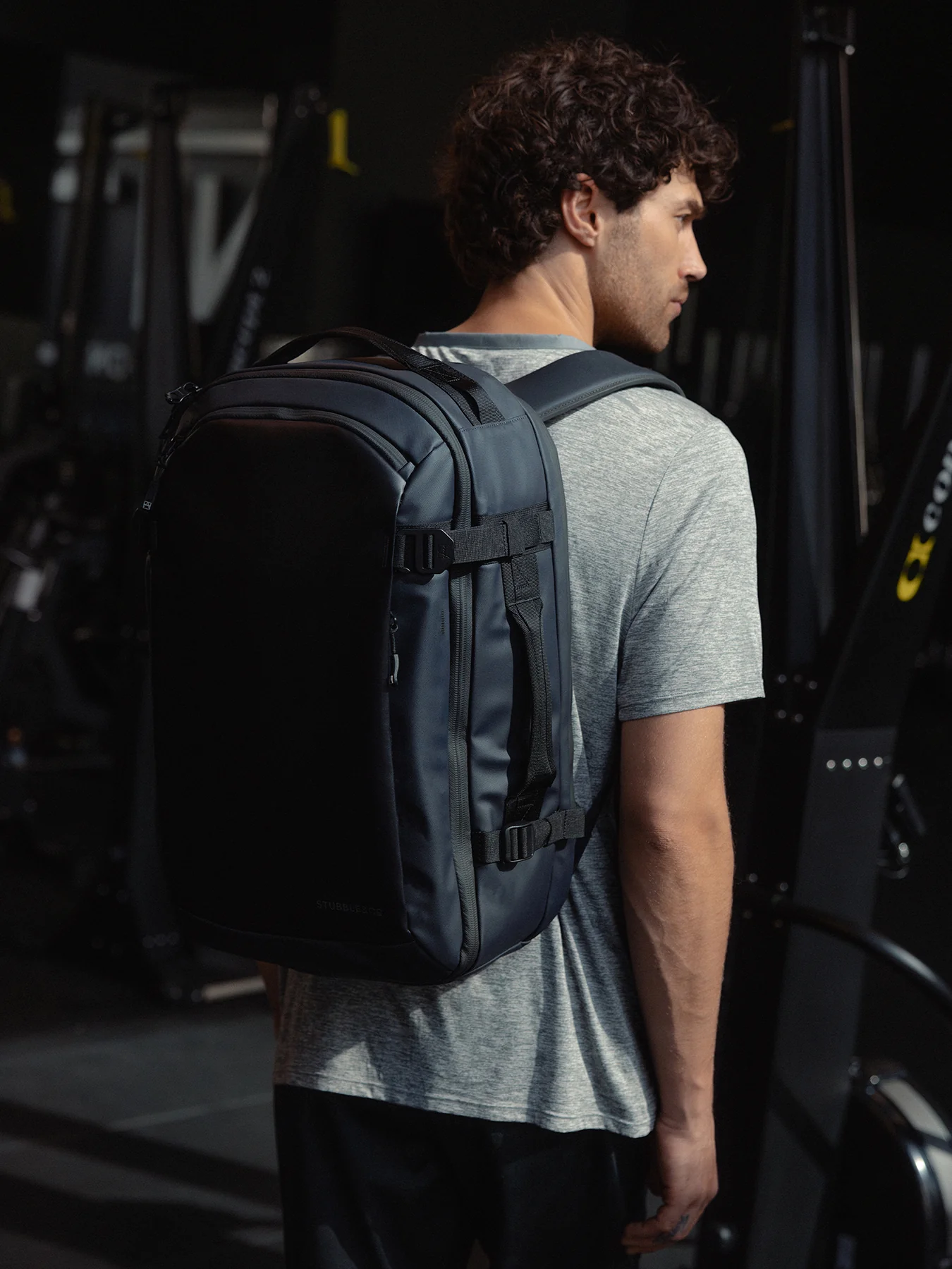 Hybrid 30L Backpack Midnight - Image 2