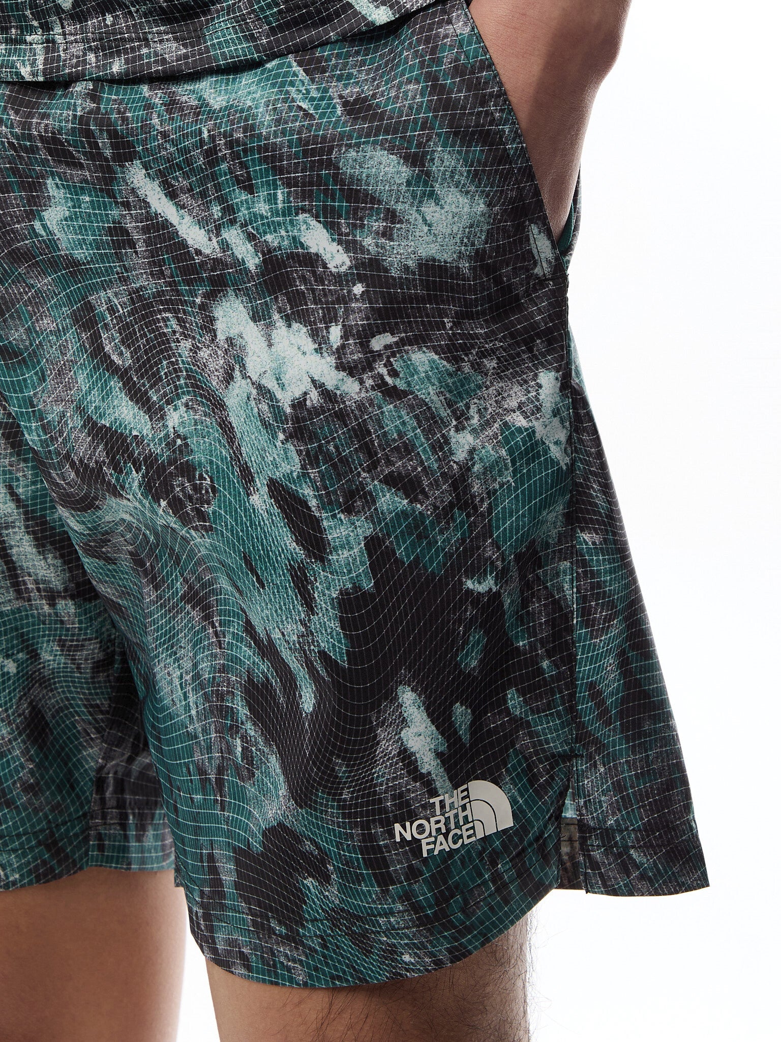 24/7 AOP 7" Shorts - Image 3