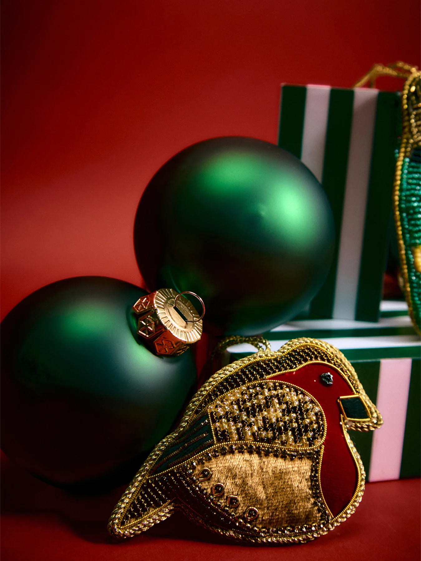 Robin Embroidered Christmas Tree Hanging Decoration - Image 2