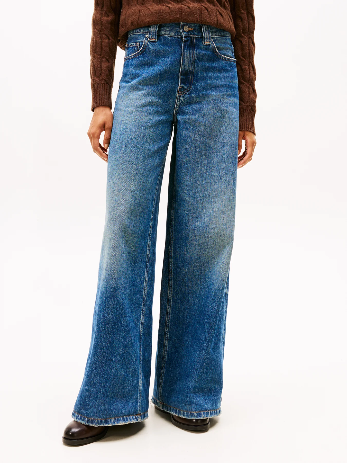 High Rise Wide Leg Jeans Mid Blue Denim - Image 2