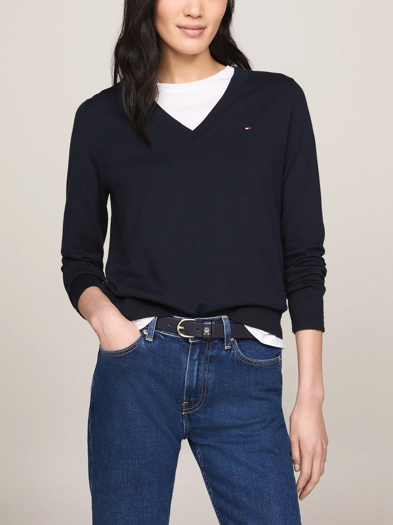 Heritage V-Neck Jumper - Image 2