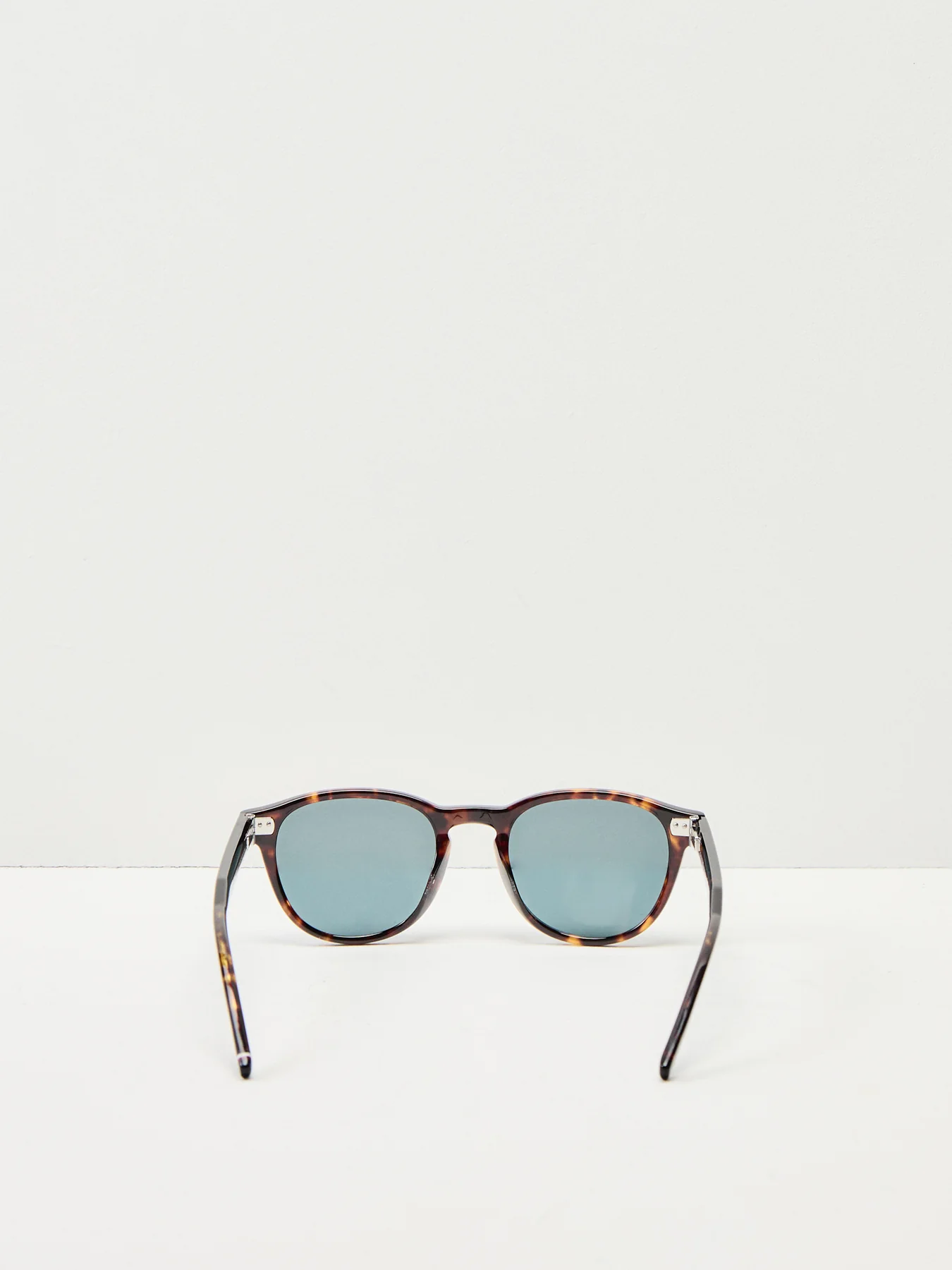 Mens Round Havana Sunglasses - Image 2