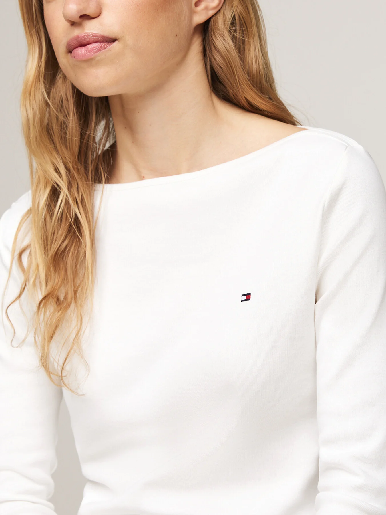 Boat Neck Slim T-Shirt Desert Ecru - Image 3