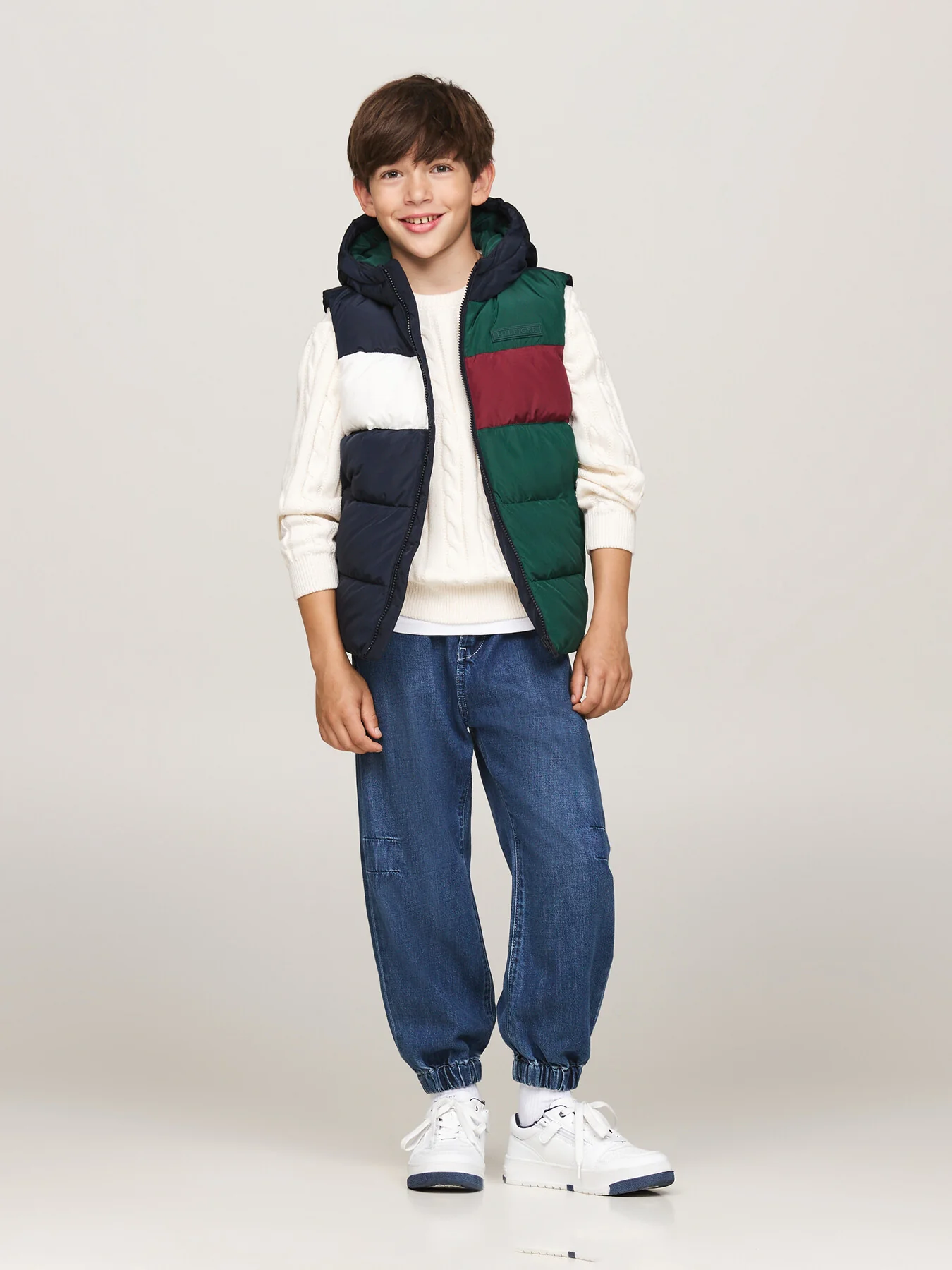 Colour Block Hooded Insulated Vest - Image 5