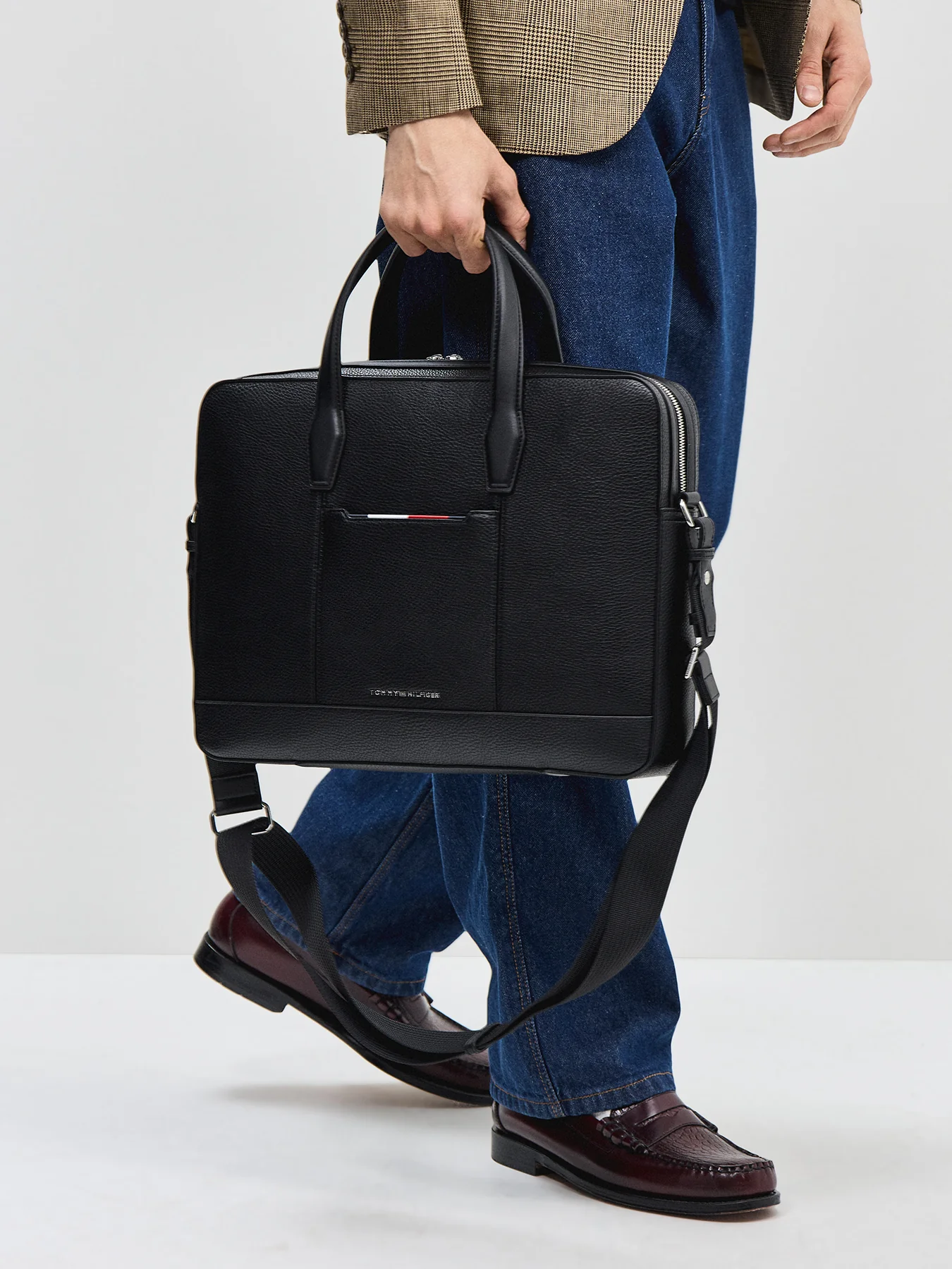 Th Central Slim Computer Bag - Image 2