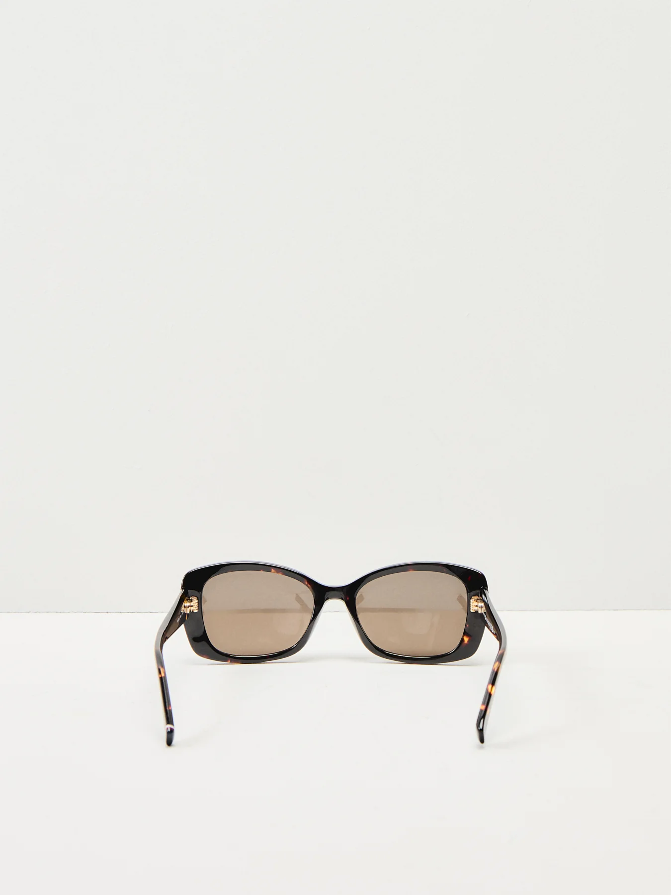 Woman Square Havana Sunglasses - Image 2