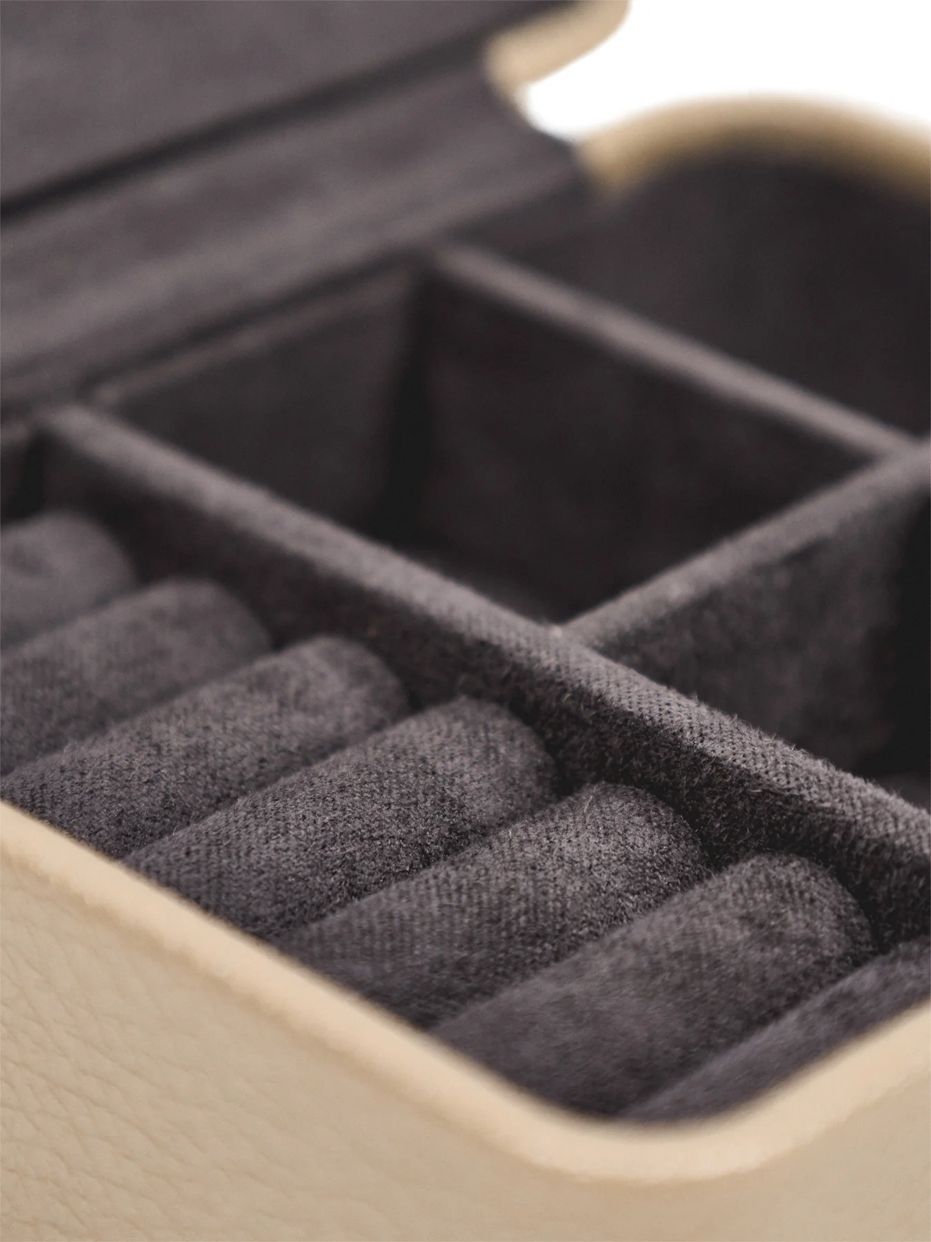 Gold Jewellery Box - Image 3