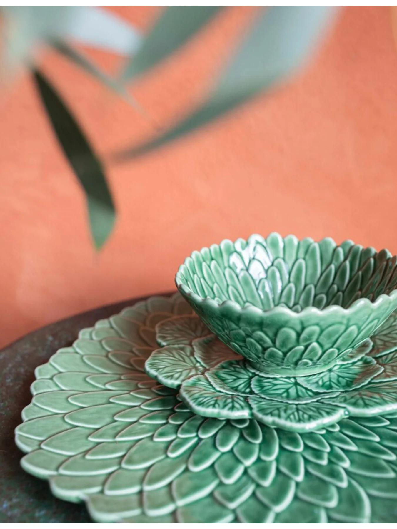 Bordallo Leaf Dessert Plate 22cm - Image 3