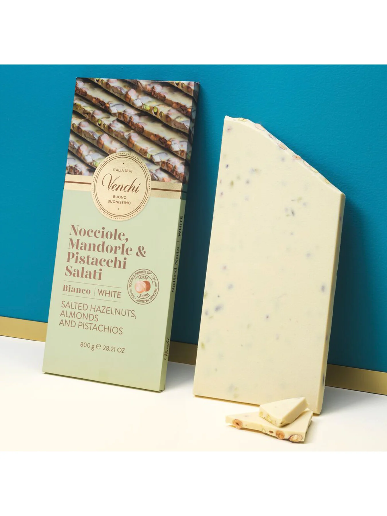 White Chocolate Salted with Salted Nuts Maxi Bar 800g - Image 3