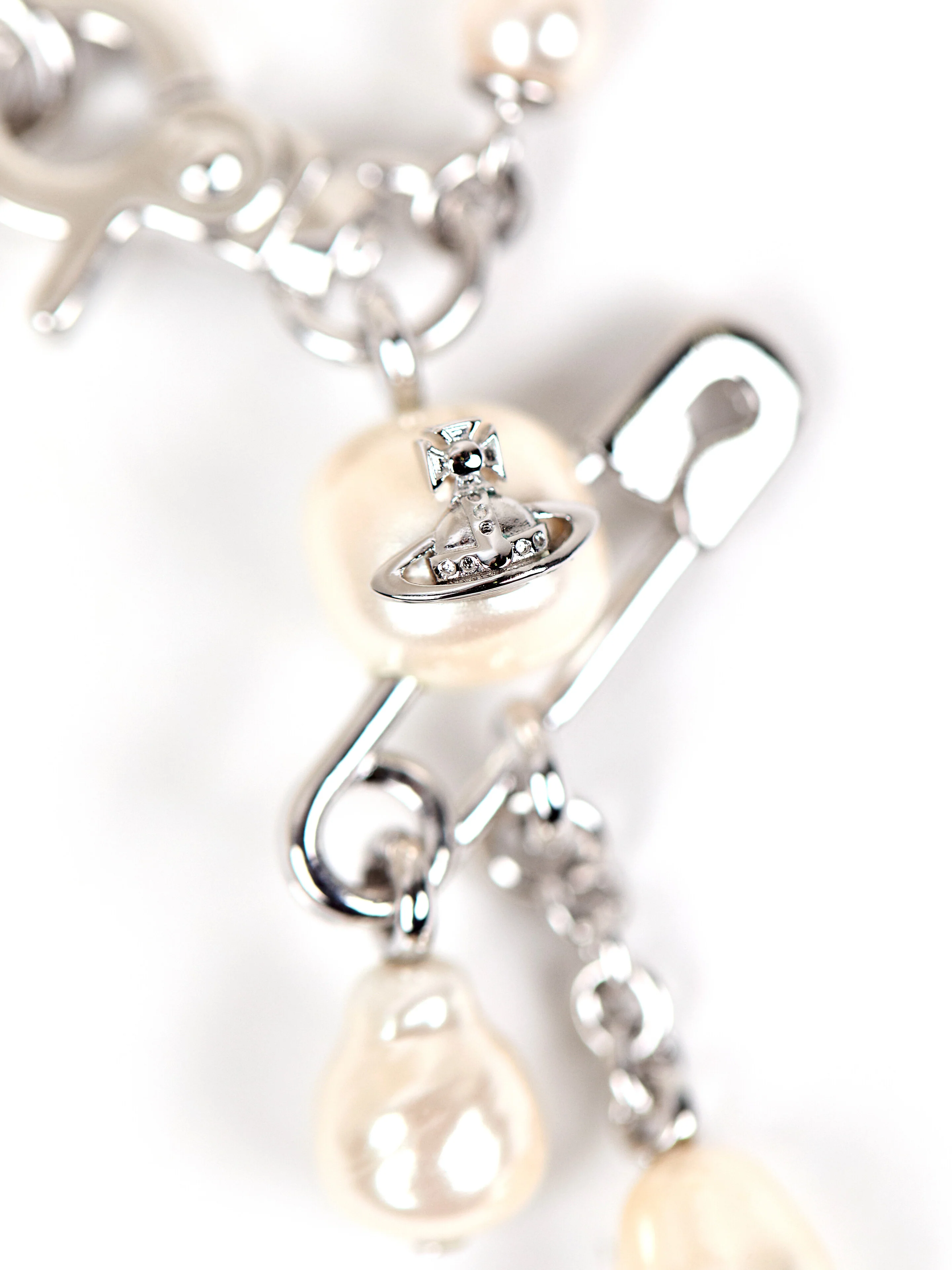Claude Small Pearl Necklace - Image 3