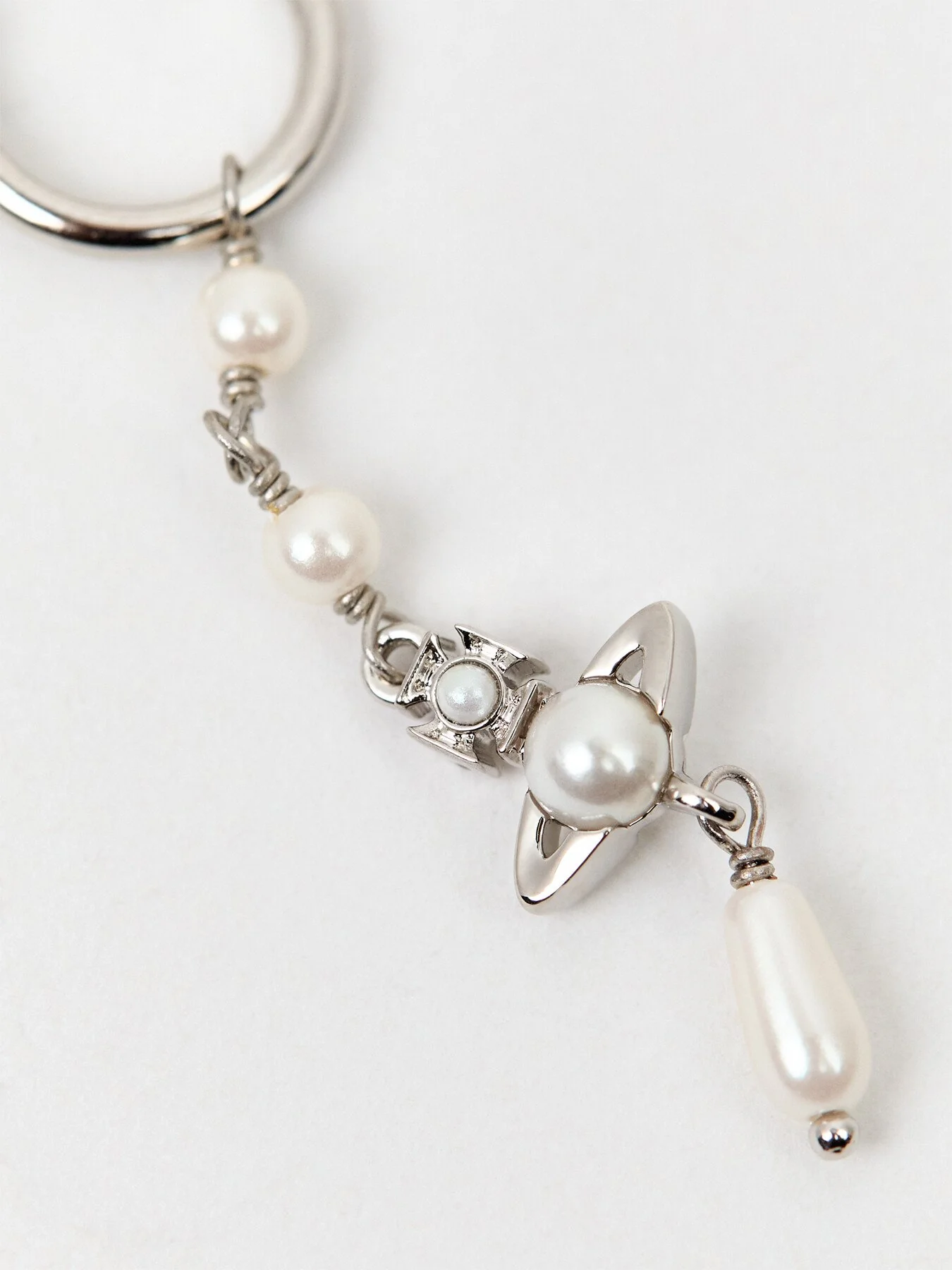 Emiliana Drop Earrings - Image 4